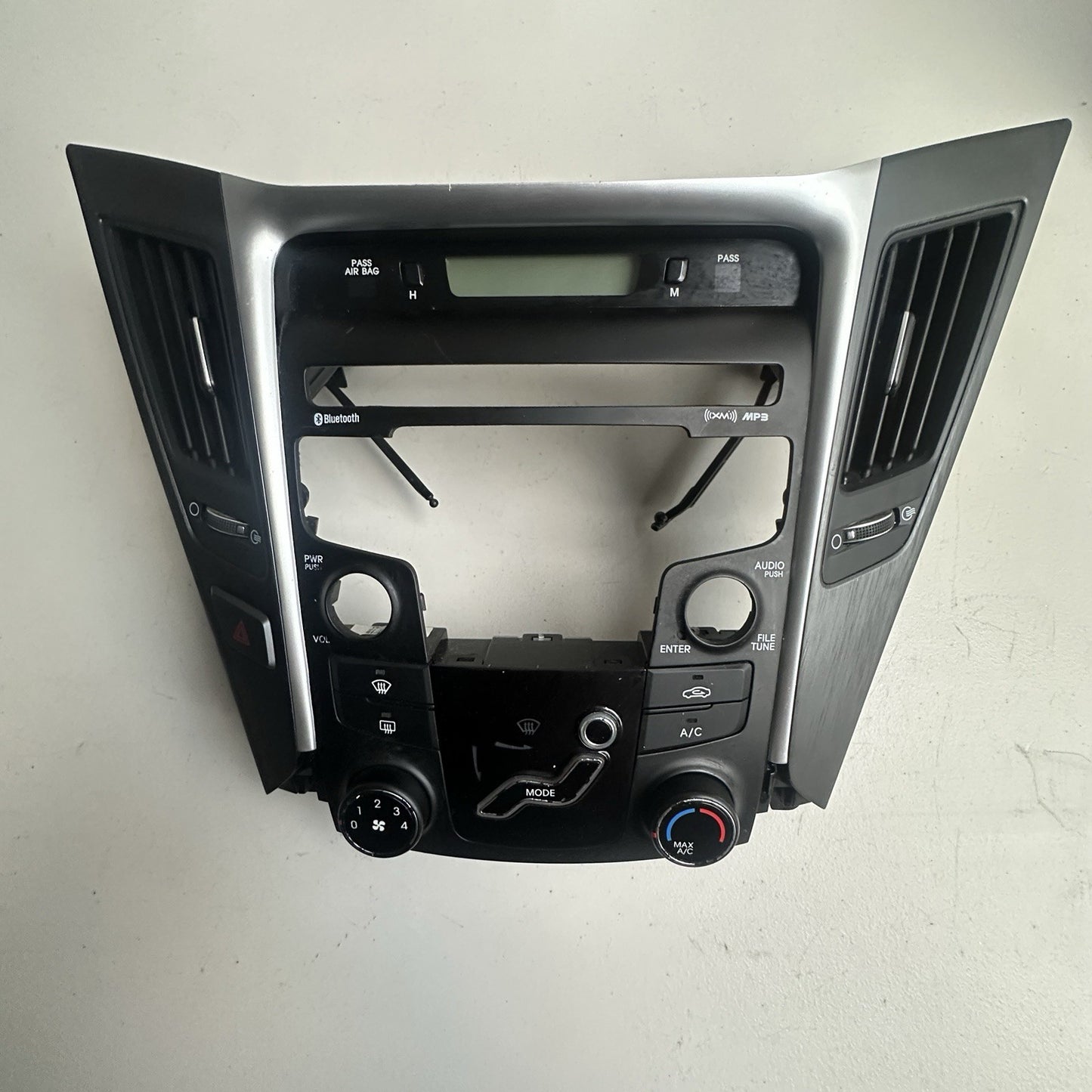 11-14 Hyundai Sonata Center Radio Bezel Climate Control Switch Ac Vents OEM