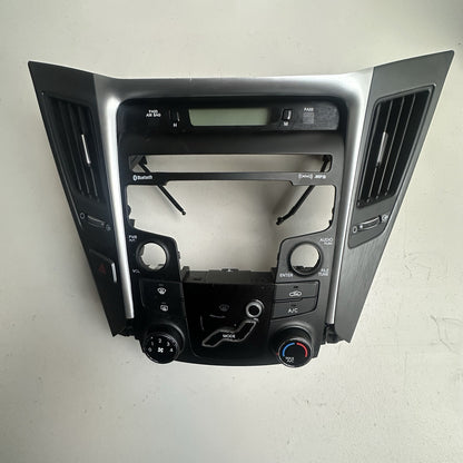11-14 Hyundai Sonata Center Radio Bezel Climate Control Switch Ac Vents OEM
