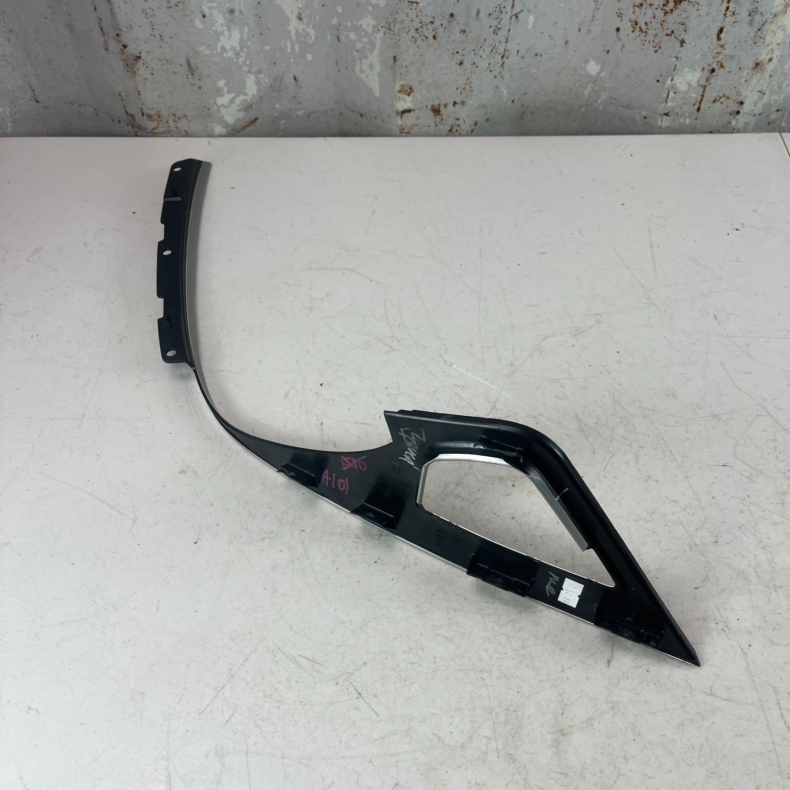 2014-2019 CHEVROLET CORVETTE DASHBOARD INSTRUMENT PANEL BEZEL TRIM MOLDING OEM