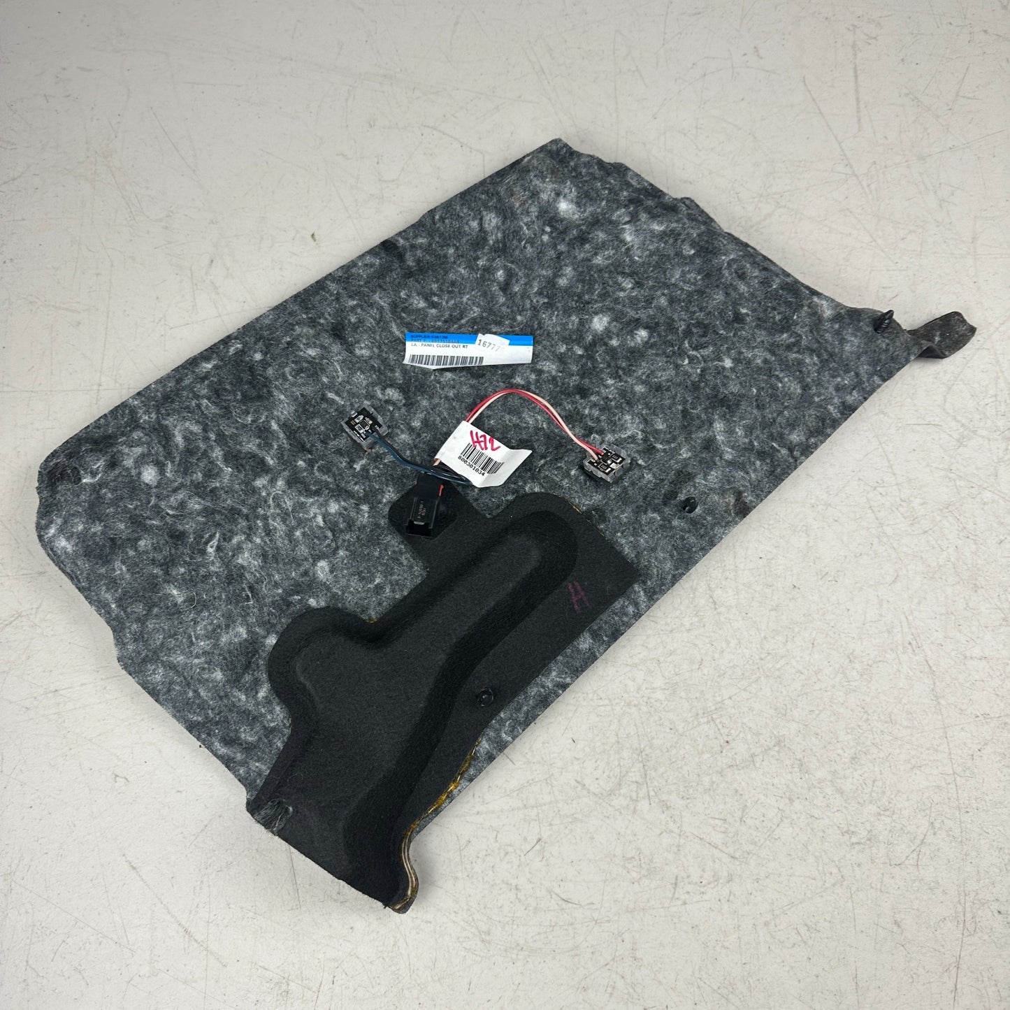 15-23 DODGE CHALLENGER DASH RIGHT SIDE LOWER INSTRUMENT CLOSEOUT PANEL BLACK OEM