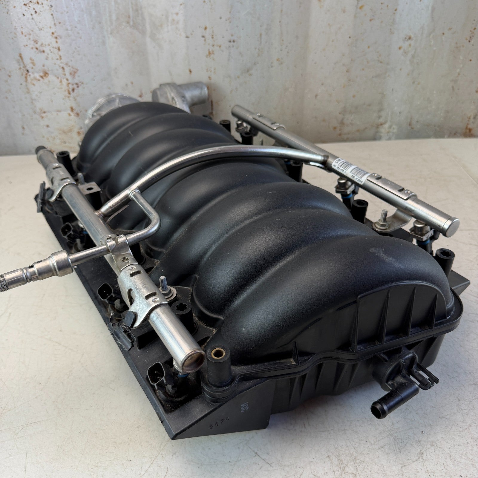05-07 LS2 CHEVROLET CORVETTE C6 INTAKE MANIFOLD W/ FUEL INJECTION RAIL 12595285