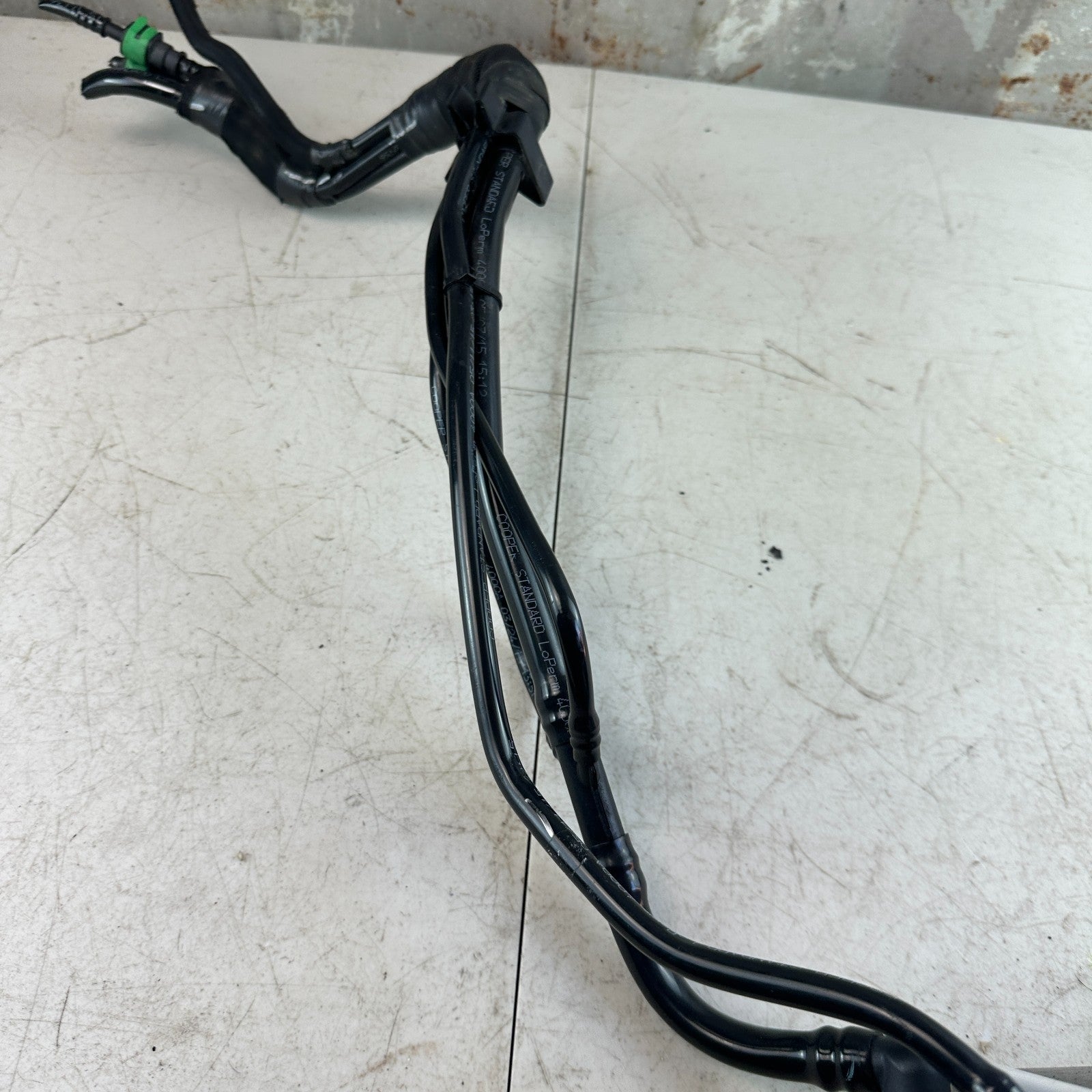 2011-2017 DODGE CHALLENGER FUEL VAPOR CHARCOAL EVAPORATOR CANISTER 68231653AA
