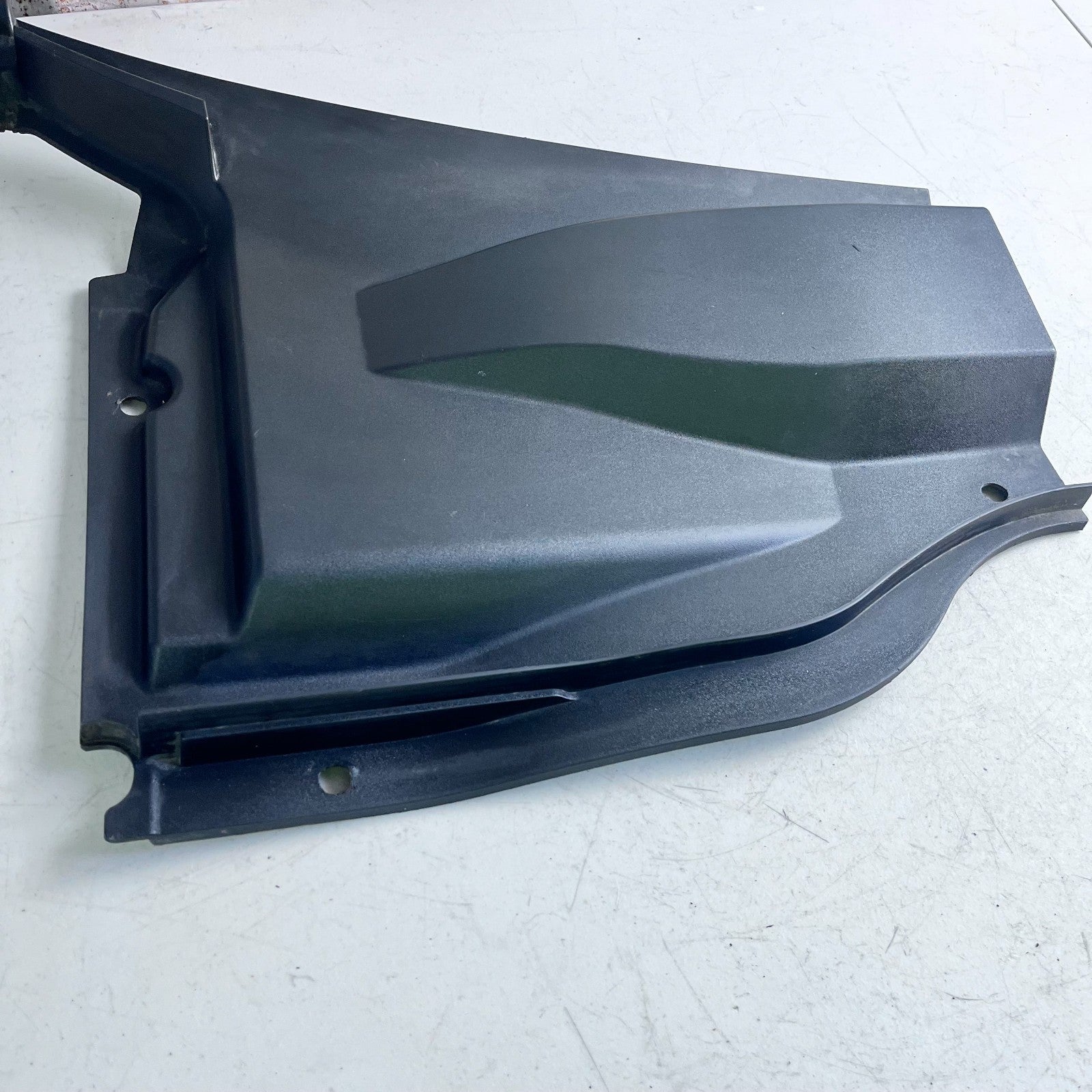 2010-2015 CHEVROLET CAMARO FRONT RIGHT PASSENGER WINDSHIELD COWL COVER TRIM OEM