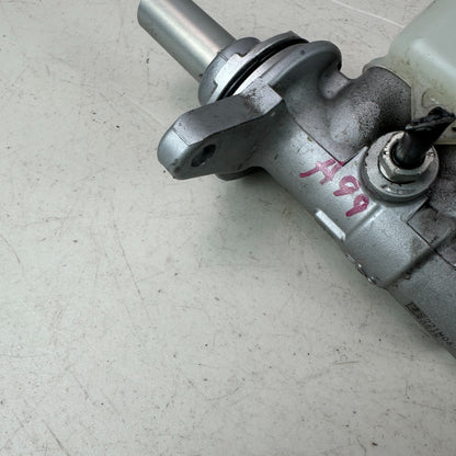2019-2023 TOYOTA COROLLA BRAKE BOOSTER MASTER CYLINDER W/ RESERVOIR TANK OEM