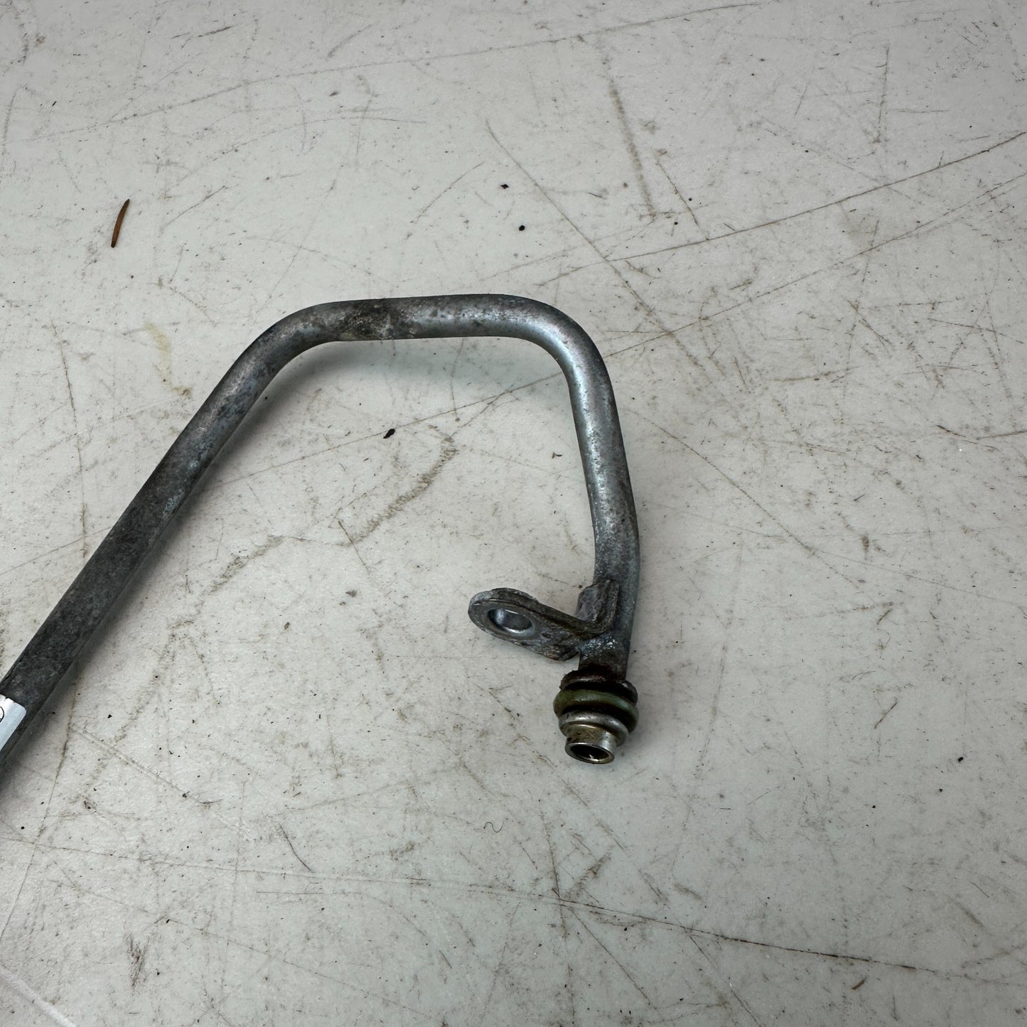 2015-2018 MERCEDES W205 C300 ENGINE TURBOCHARGER OIL FEED HOSE LINE PIPE OEM