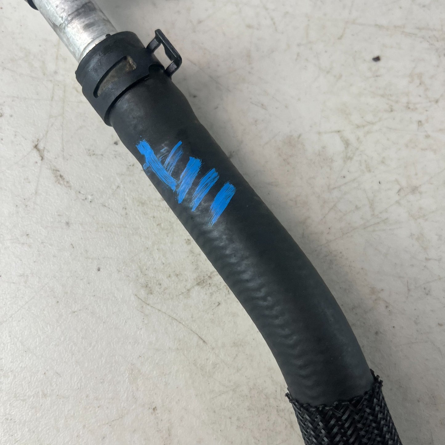 2016-2024 CHEVROLET CAMARO SS ENGINE RADIATOR COOLANT COOLING HOSE PIPE OEM