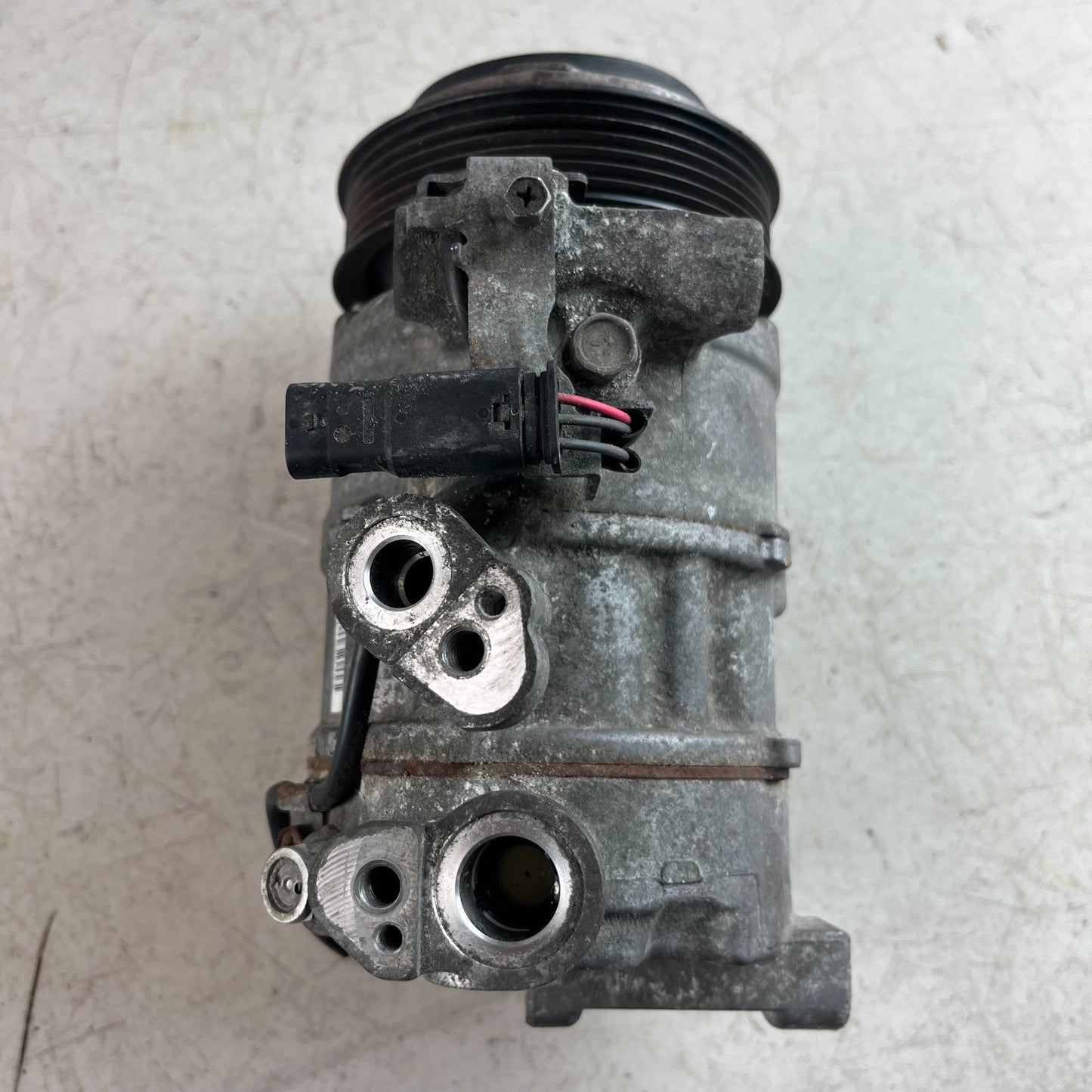2015-2018 MERCEDES W205 C300 AIR CONDITIONING AC A/C COMPRESSOR A0032306911 OEM