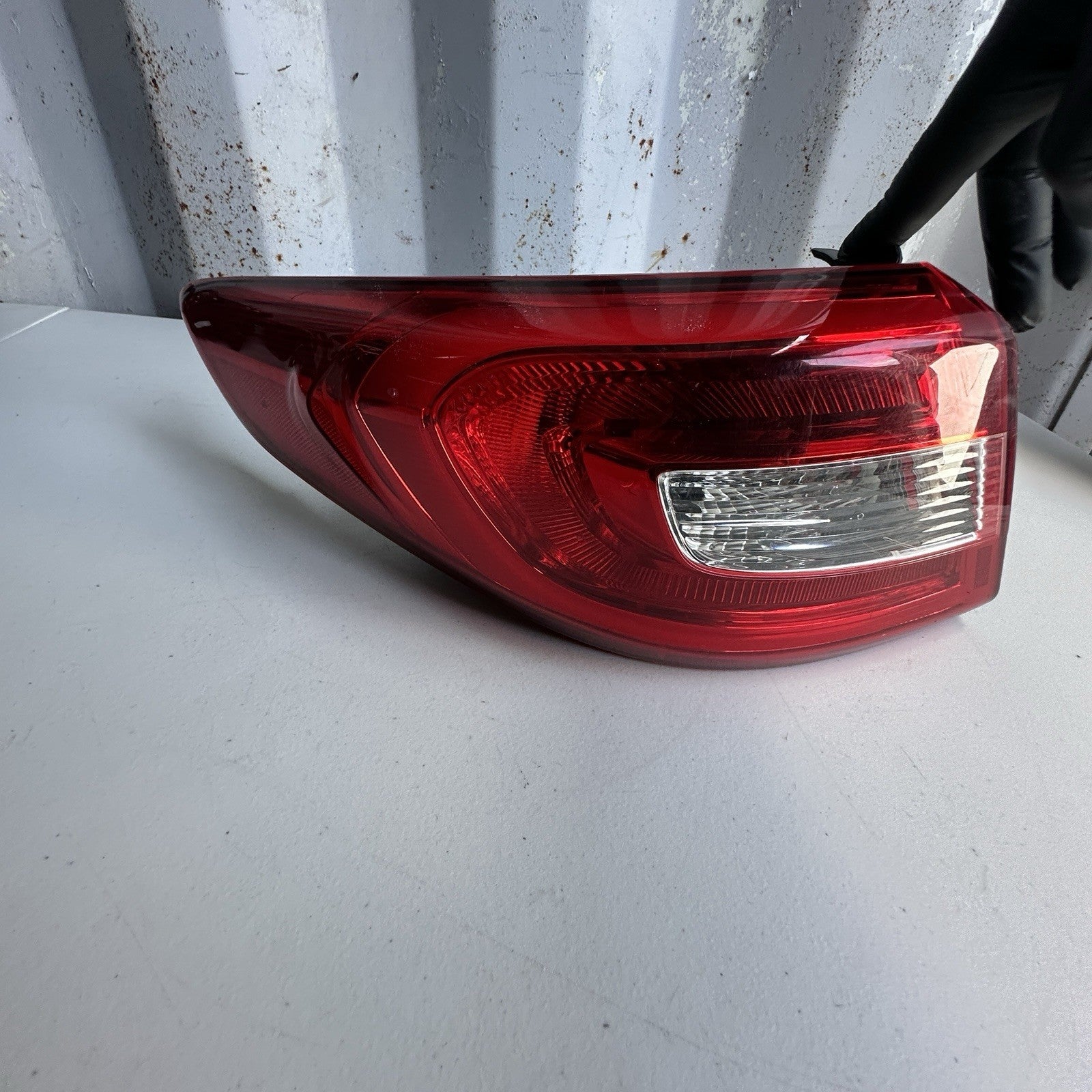 2015 2016 2017 HYUNDAI SONATA LEFT DRIVER SIDE QUARTER TAIL LIGHT OEM