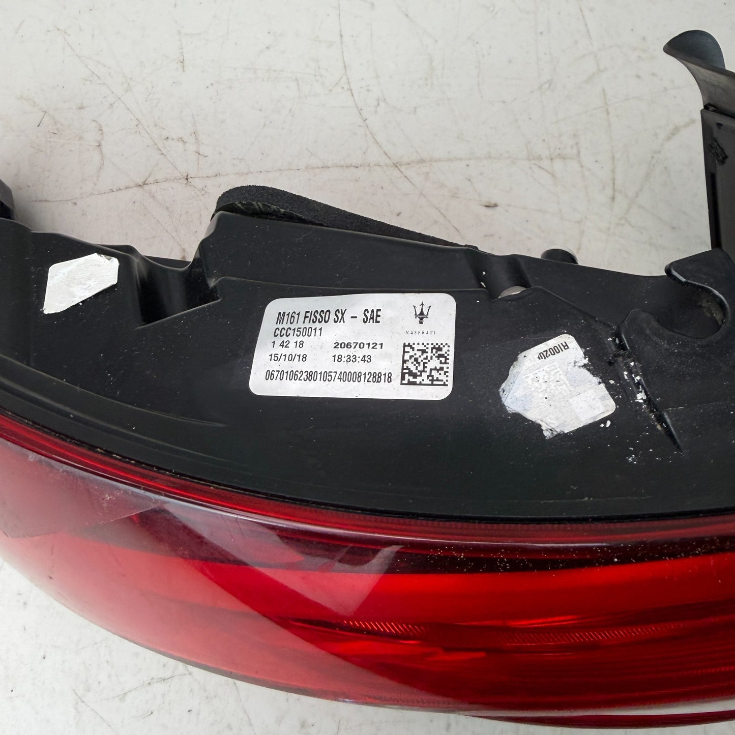 2017-2024 MASERATI LEVANTE REAR LEFT DRIVER SIDE OUTER TAIL LIGHT LAMP 20670121