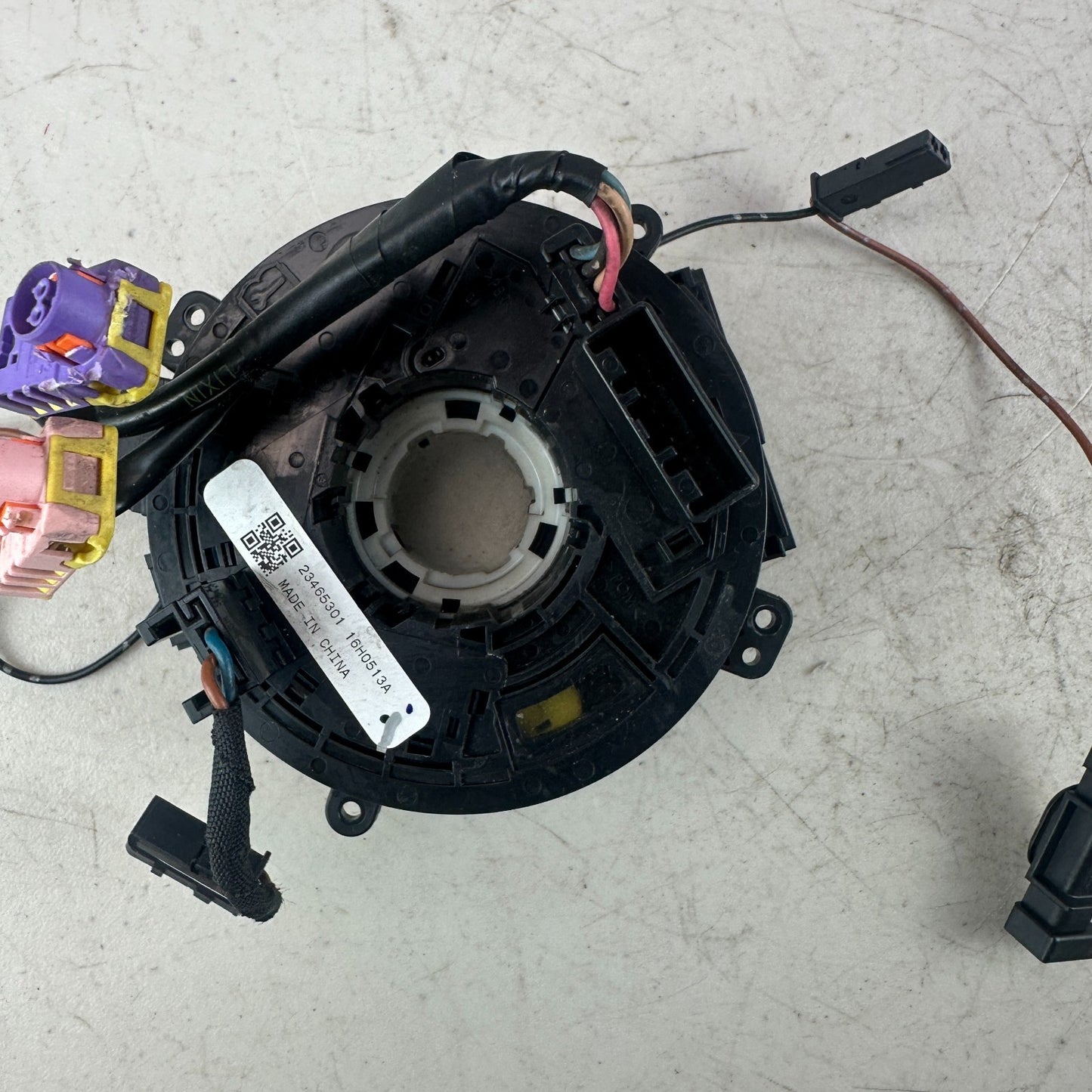 2016-2024 CHEVROLET CAMARO STEERING WHEEL CLOCK SPRING W/ HEATED OEM 23465301