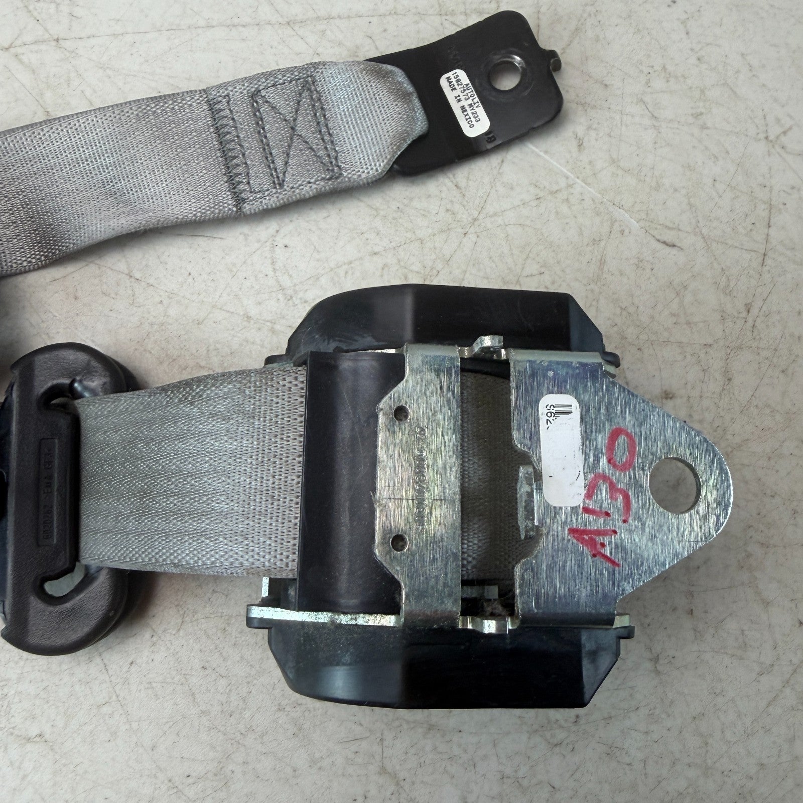 05-13 CHEVROLET CORVETTE FRONT LEFT DRIVER SIDE SEAT BELT RETRACTOR 15827573 OEM