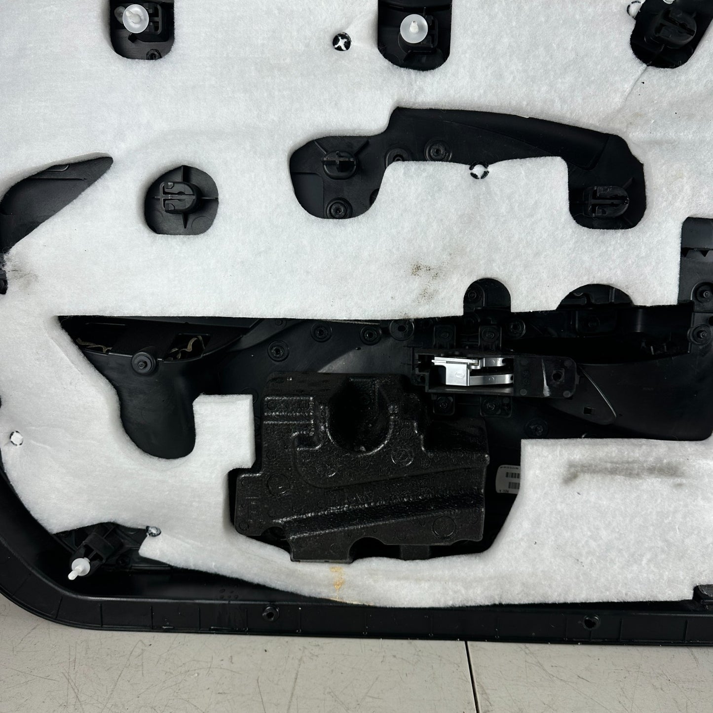 2015-2023 DODGE CHALLENGER FRONT RIGHT PASSENGER SIDE DOOR TRIM PANEL BLACK OEM