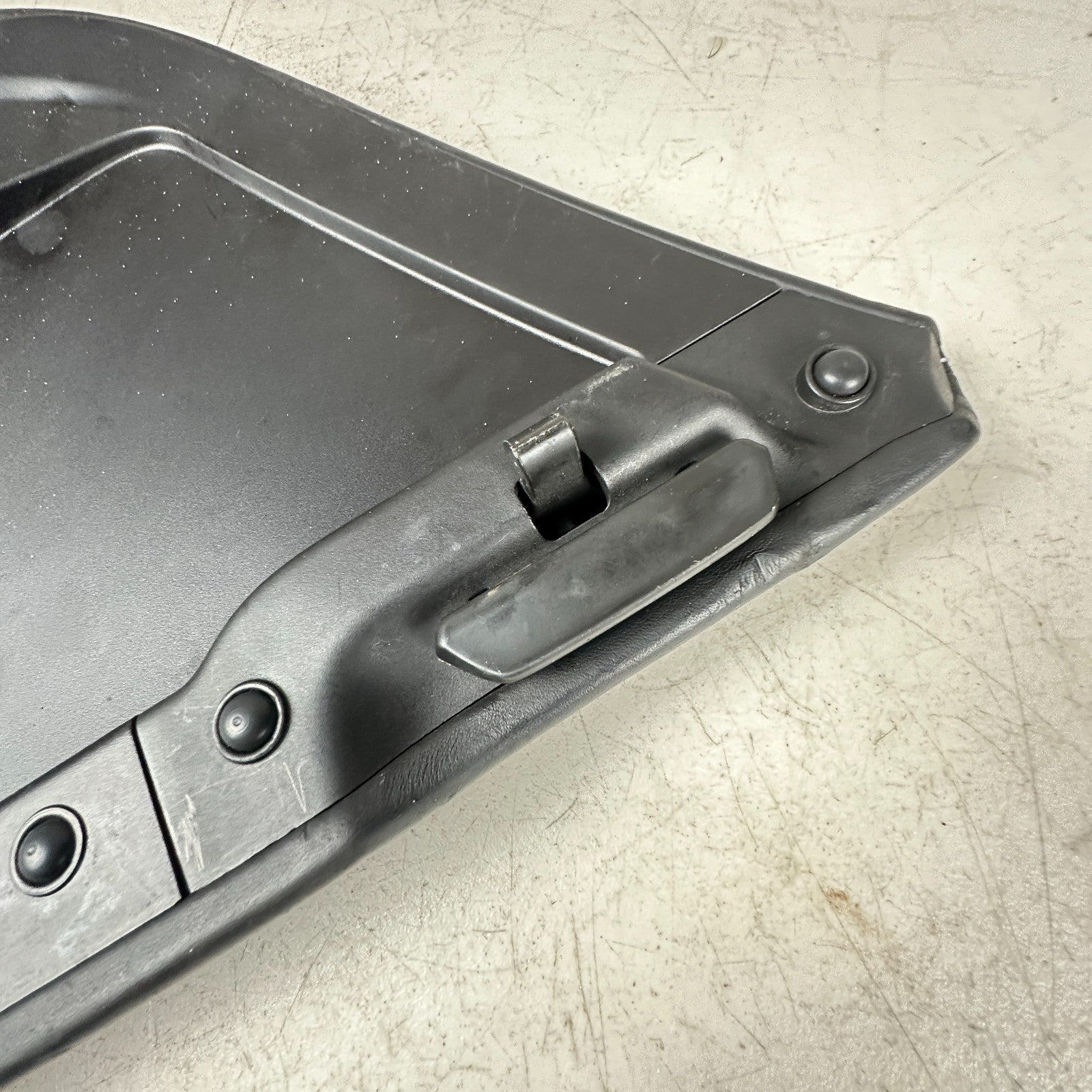 2014-2019 CHEVROLET CORVETTE C7 CENTER CONSOLE ARMREST LID BLACK LEATHER OEM