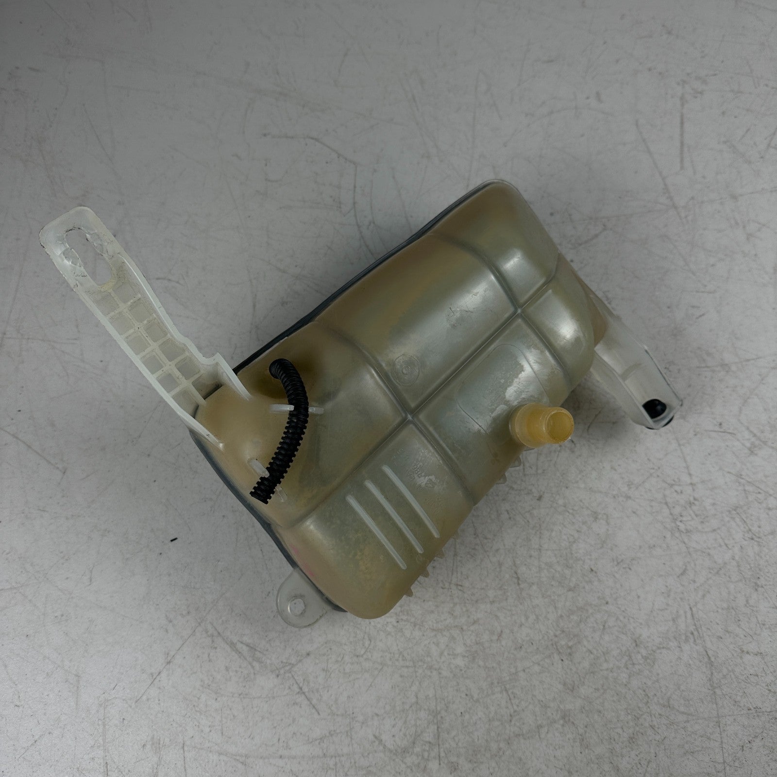 2014-2019 CHEVROLET CORVETTE C7 RADIATOR OVERFLOW COOLANT RESERVOIR BOTTLE TANK