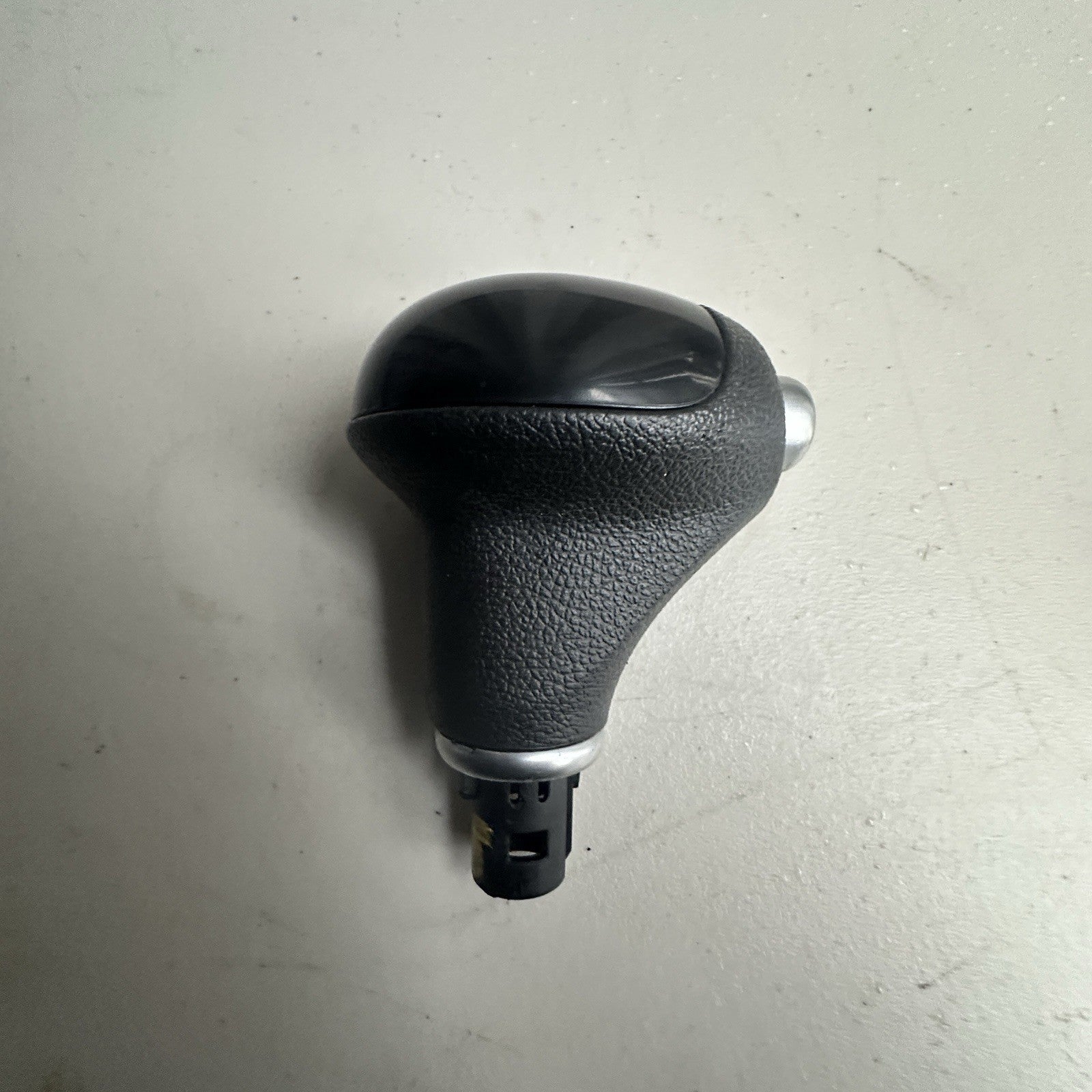 Kia Sorento 2016-2018 OEM Transmission Gear Shift Knob