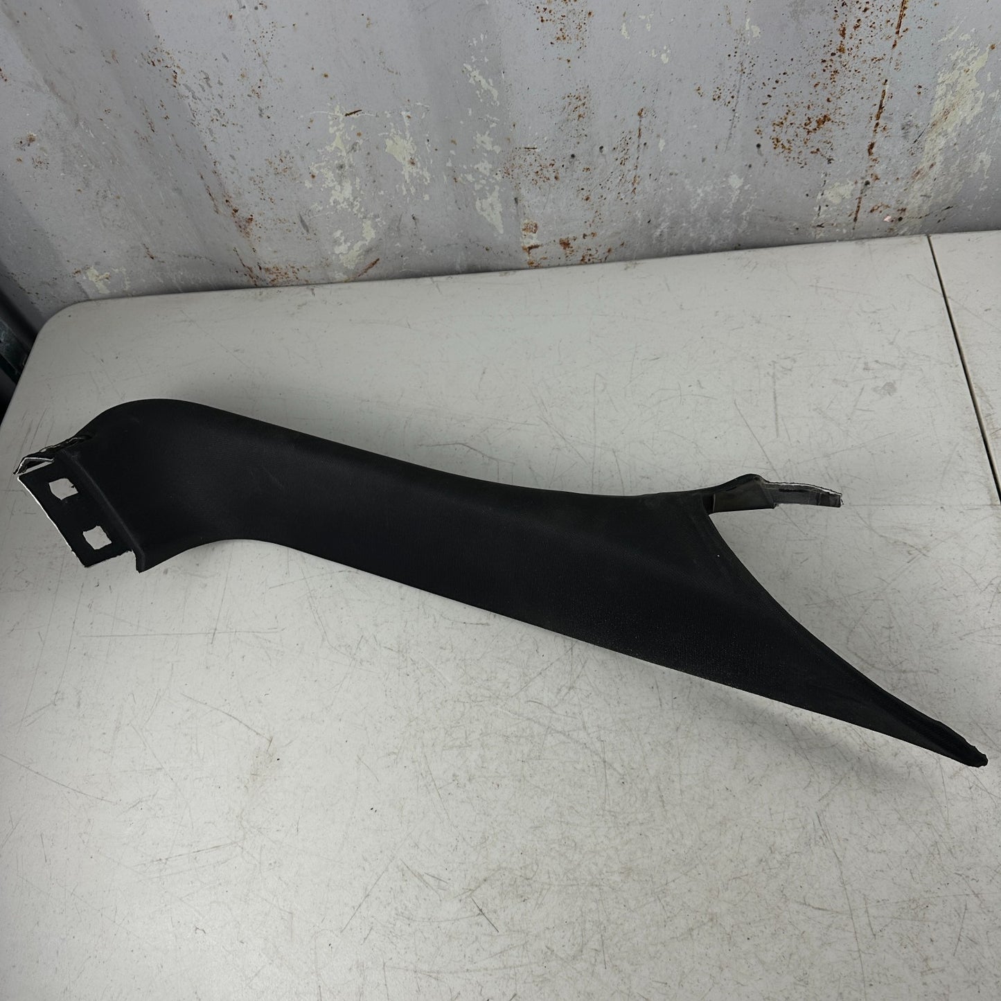 2014-2019 CHEVROLET CORVETTE C7 WINDSHIELD RIGHT SIDE A PILLAR TRIM COVER OEM