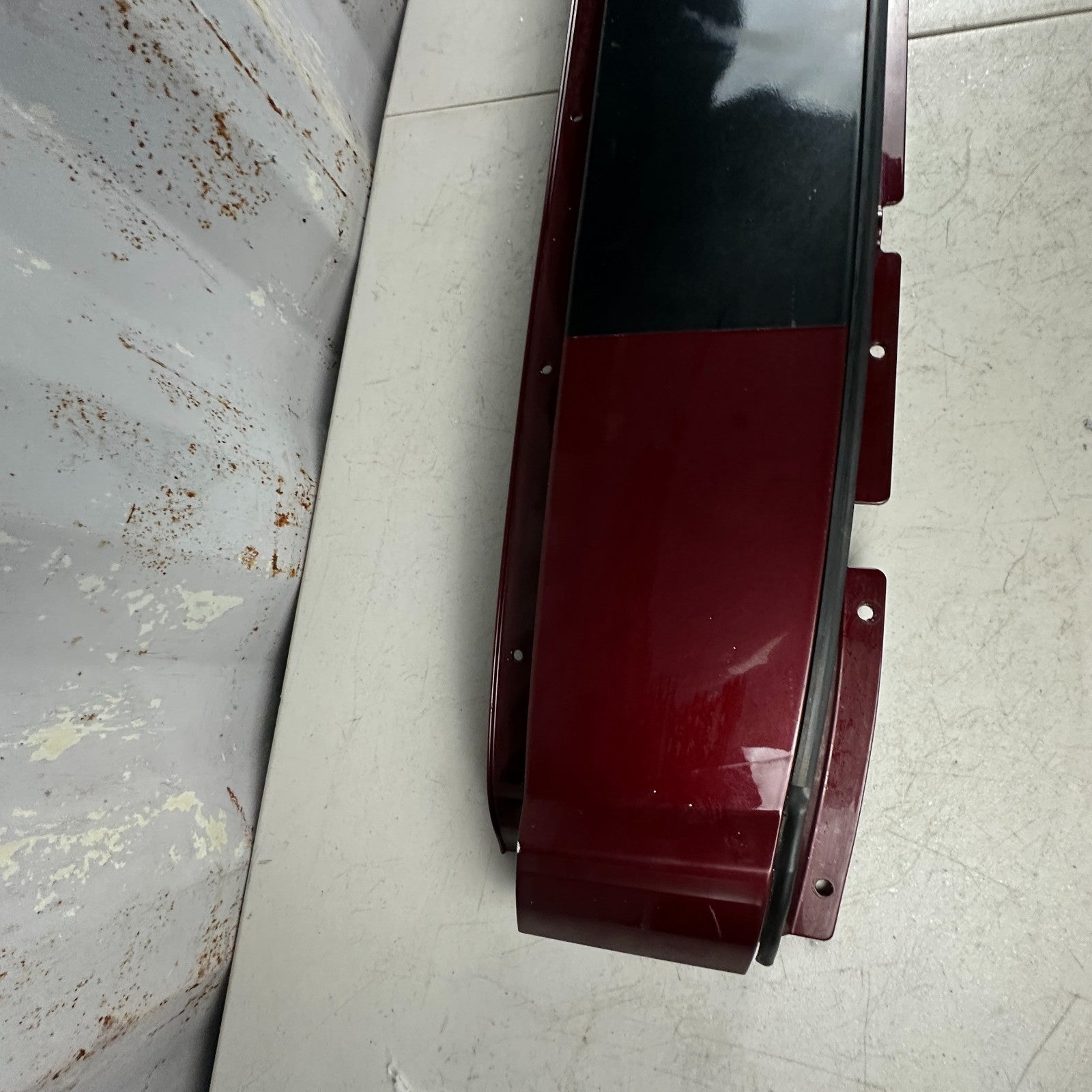14-19 CHEVY CORVETTE REAR HARD TOP ROOF EXTENSION COVER PANEL LONG BEACH RED OEM