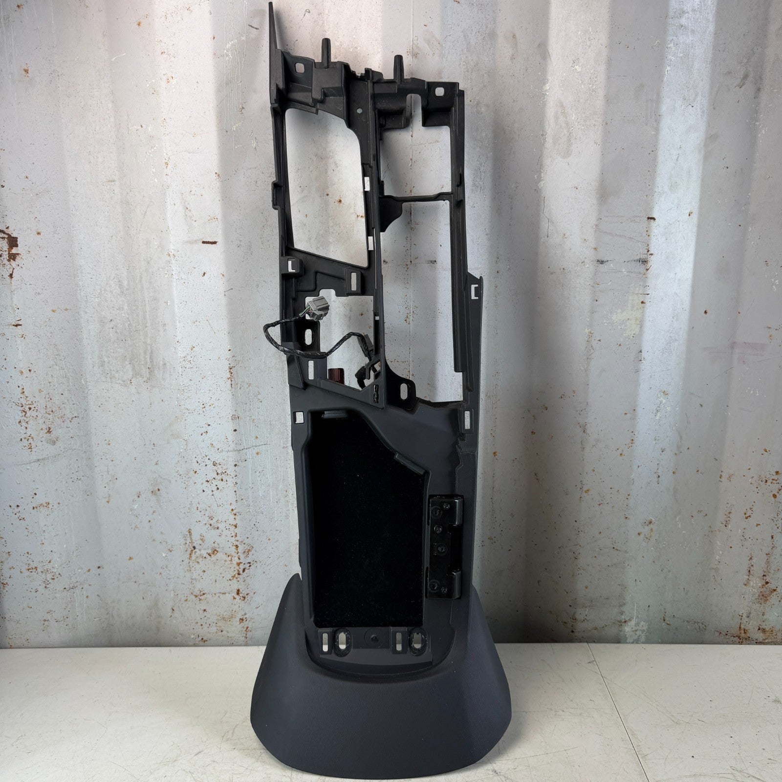 2014-2019 CHEVROLET CORVETTE C7 CENTER CONSOLE BASE FRAME STORAGE TRIM PANEL OEM