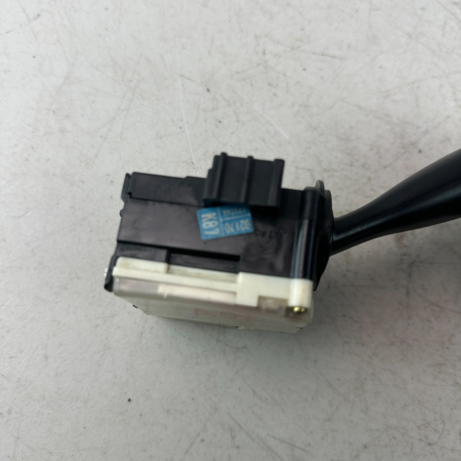 2003-2008 TOYOTA COROLLA COLUMN HEADLIGHT TURN SIGNAL CONTROL SWITCH 173744 OEM