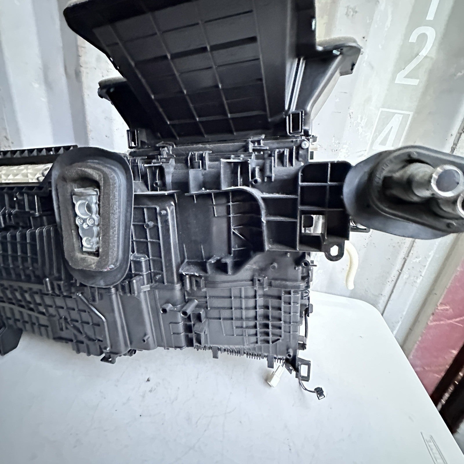2020 - 2024 TOYOTA COROLLA HVAC AC CLIMATE HEATER BLOWER MOTOR HOUSING BOX OEM