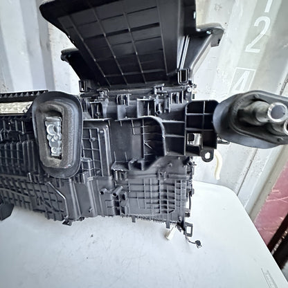 2020 - 2024 TOYOTA COROLLA HVAC AC CLIMATE HEATER BLOWER MOTOR HOUSING BOX OEM