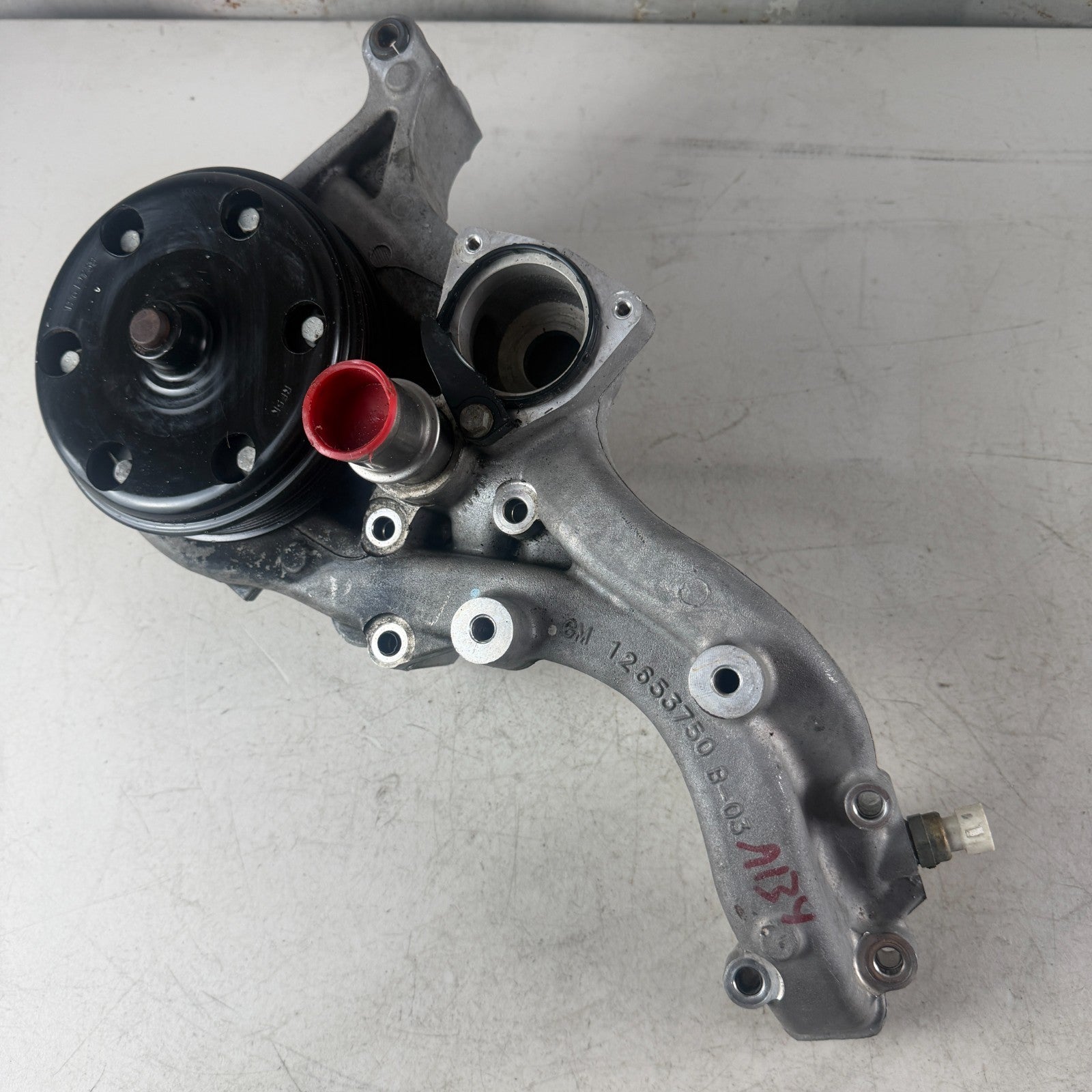 2014 - 2019 CHEVROLET CORVETTE C7 ENGINE COOLING PUMP & HOUSING 12653750 OEM