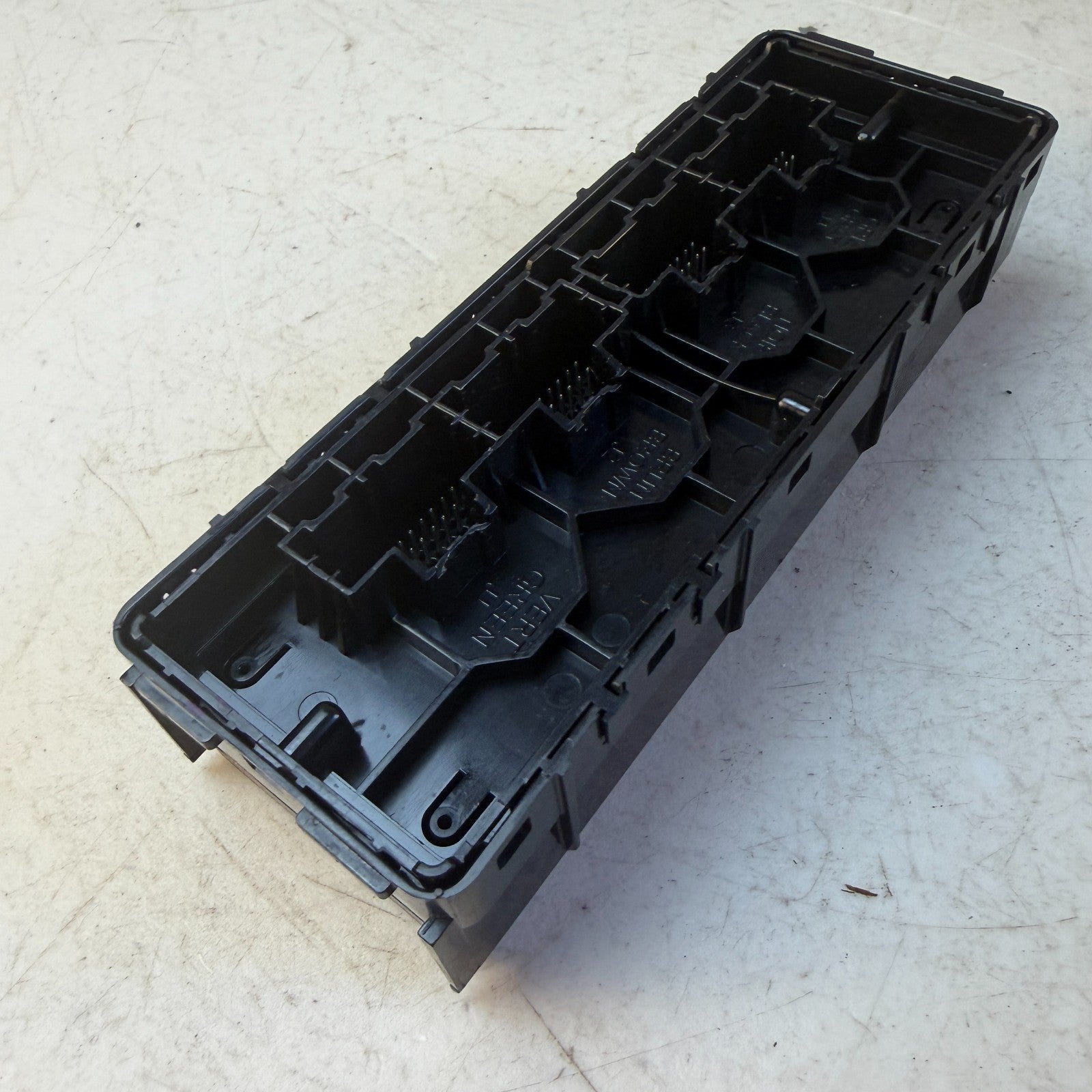 2019-2024 CHEVROLET CAMARO HVAC AC TEMPERATURE CLIMATE CONTROL MODULE 84583886