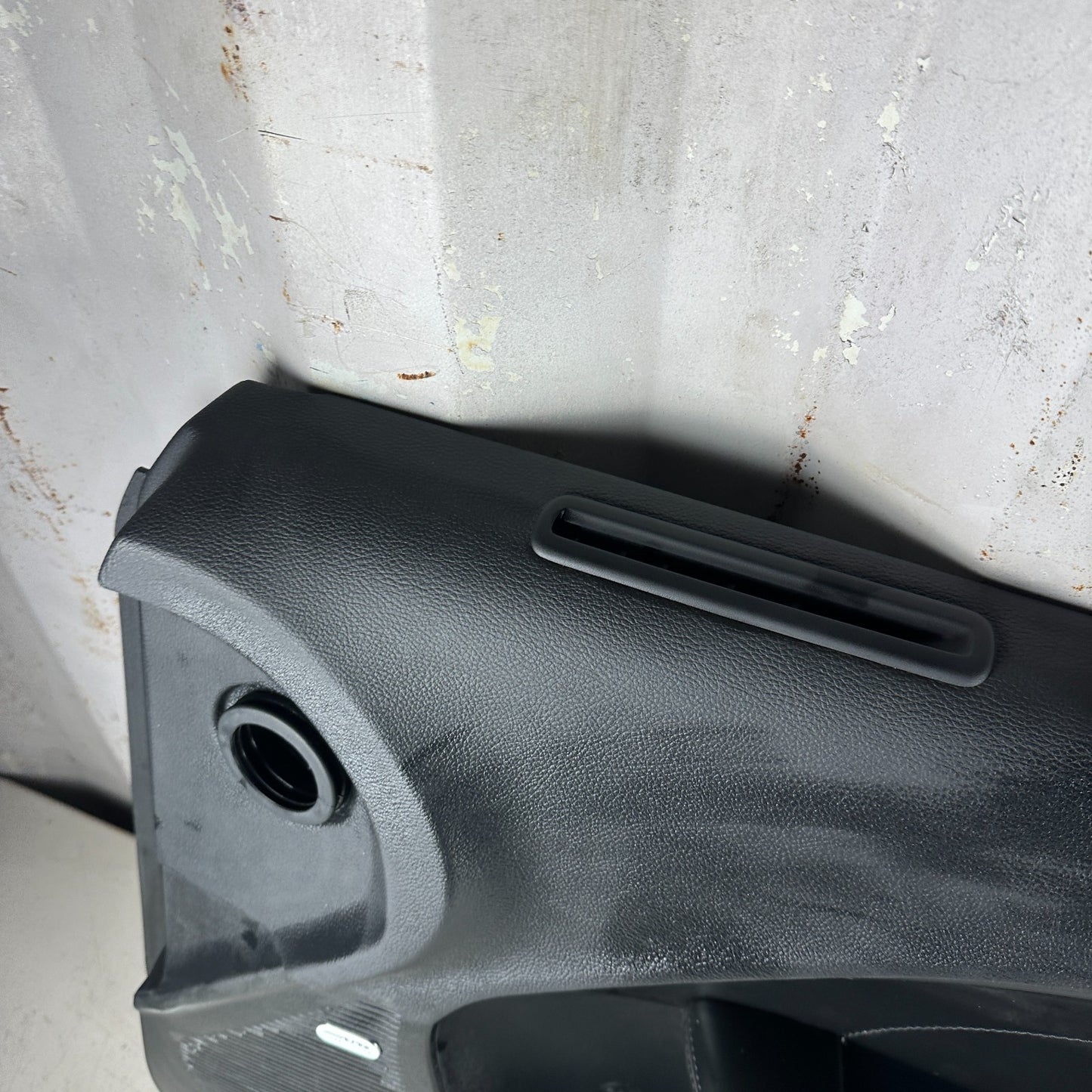 2015-2023 DODGE CHALLENGER FRONT RIGHT PASSENGER SIDE DOOR TRIM PANEL BLACK OEM