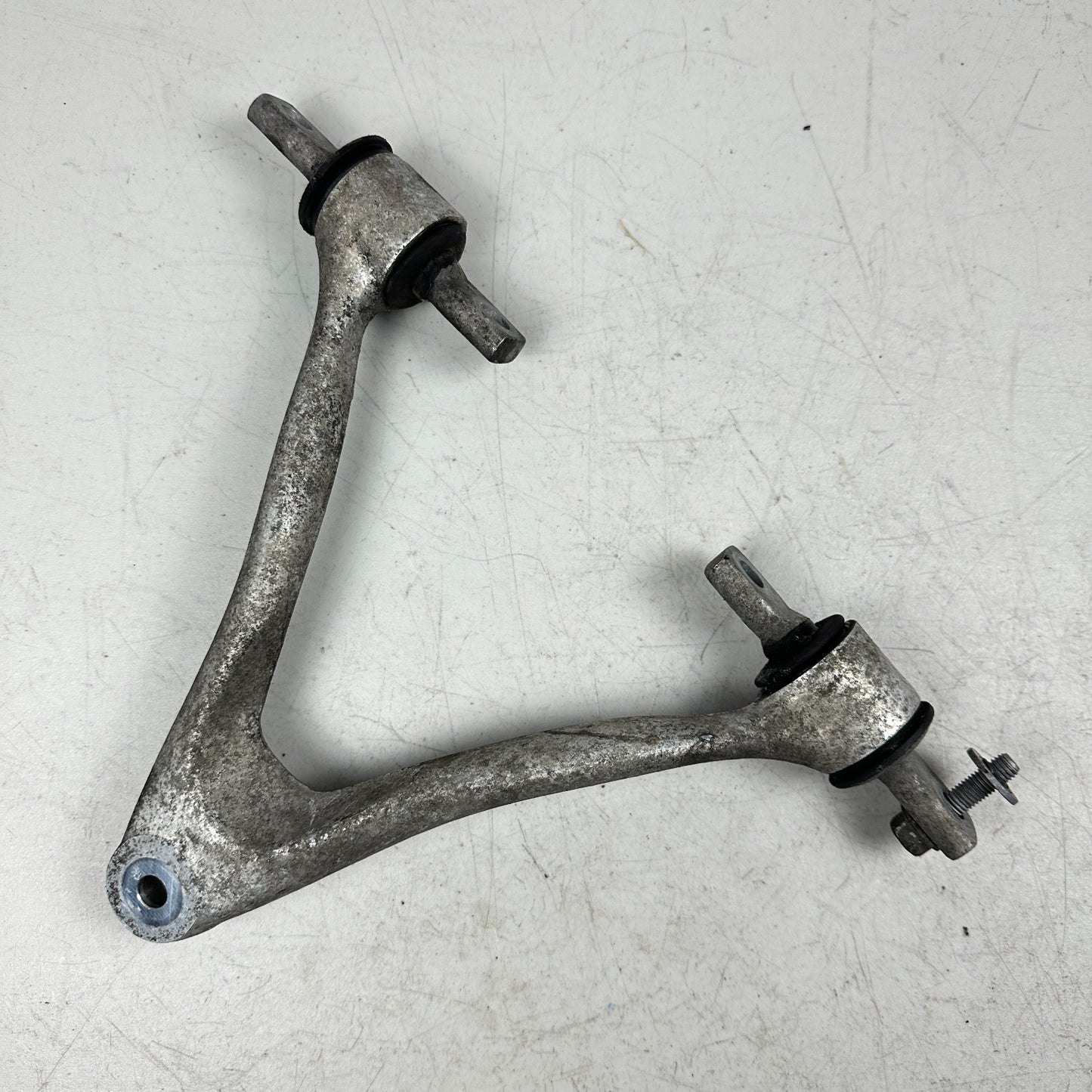 2005-2013 CHEVROLET CORVETTE C6 FRONT LEFT DRIVER SDIE UPPER CONTROL ARM OEM