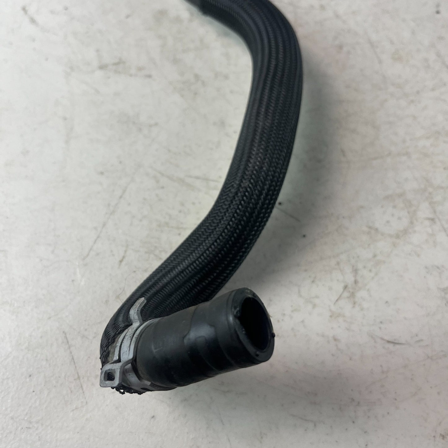 2016-2024 CHEVROLET CAMARO SS ENGINE RADIATOR COOLANT COOLING HOSE PIPE OEM