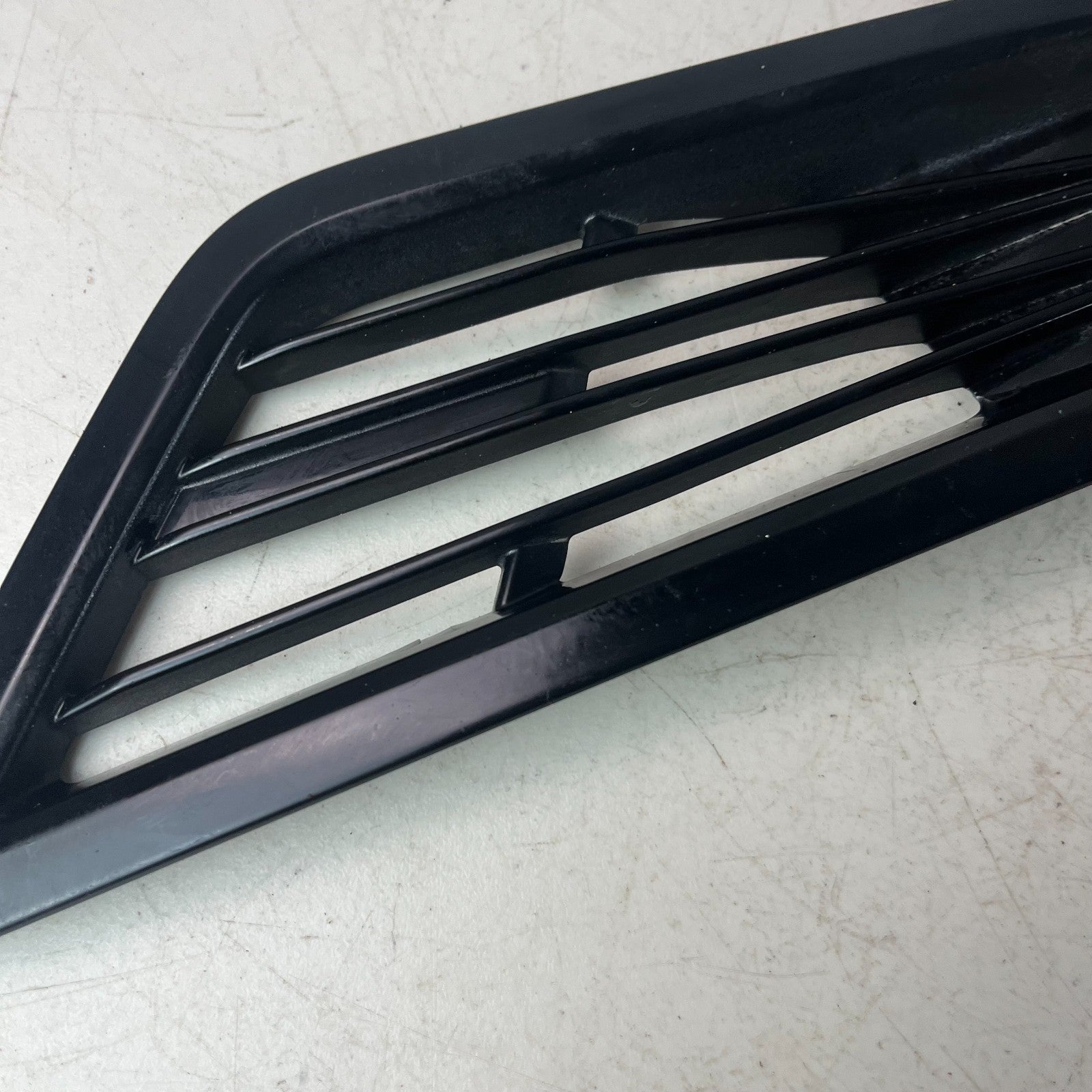 2016-24 CHEVROLET CAMARO FRONT RIGHT SIDE HOOD BONNET SCOOP VENT 23403776 OEM