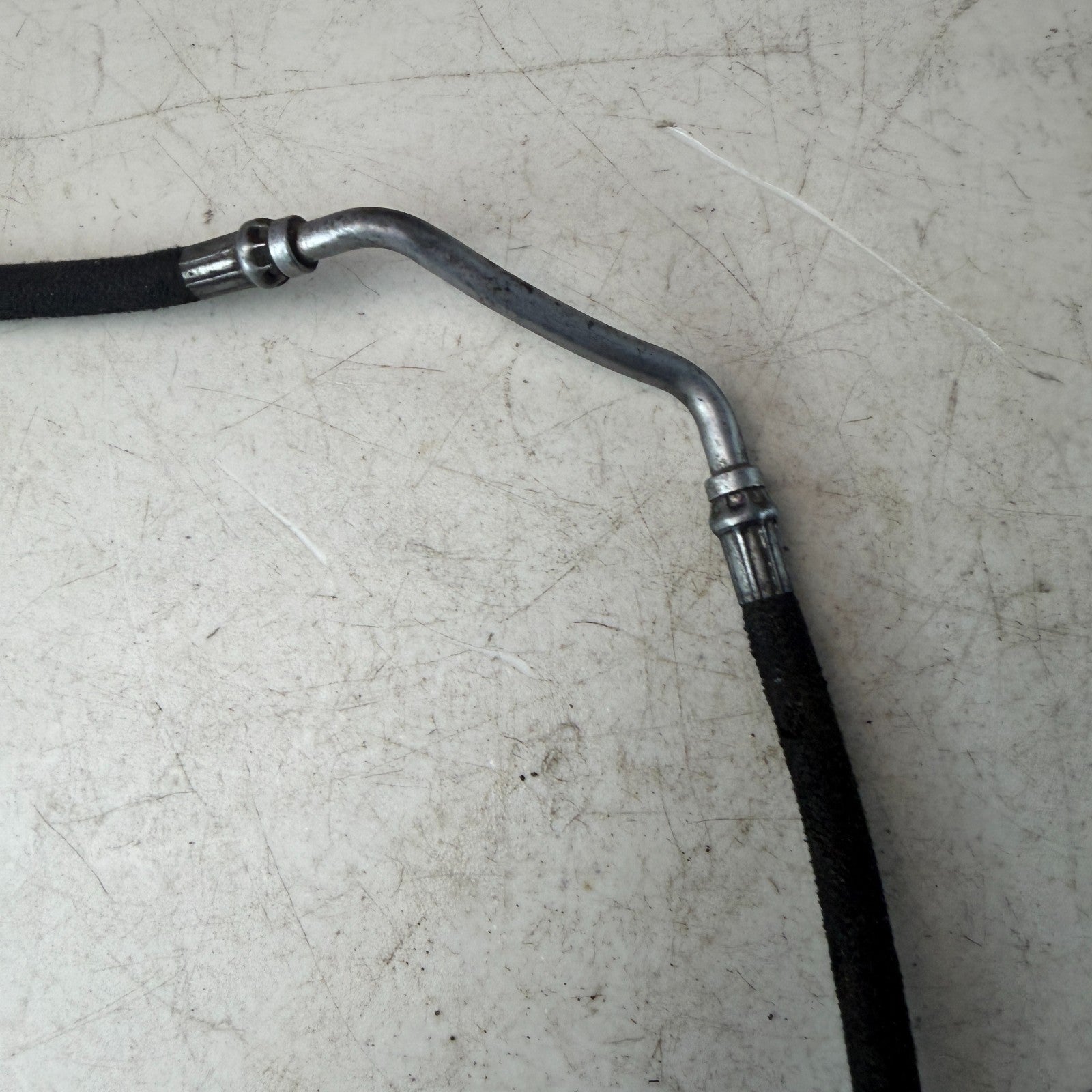 2016-2024 CHEVROLET CAMARO DIFFERENTIAL CARRIER OIL INLET LINE HOSE PIPE OEM