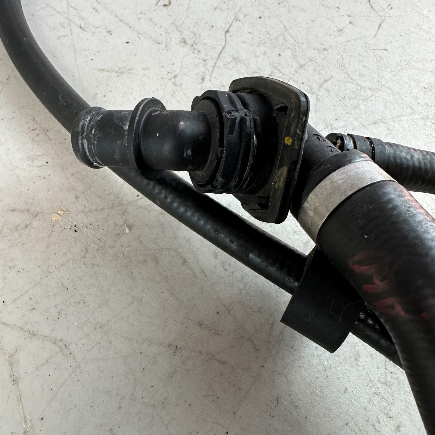 2015-2018 MERCEDES W205 C300 HVAC ENGINE HEATER COOLANT WATER HOSE LINE SET OEM