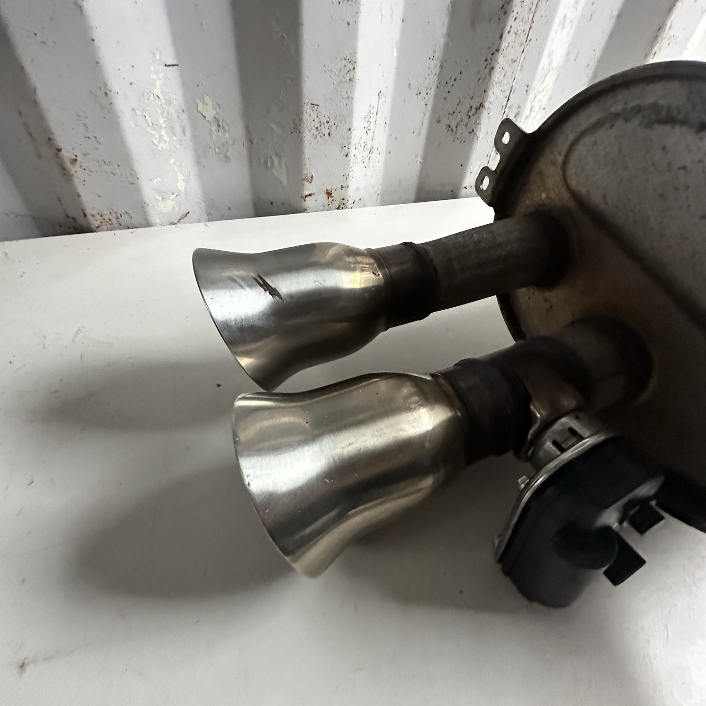 2014-2019 Chevrolet Corvette C7 Dual Rear Right Exhaust Muffler W/ Actuator OEM