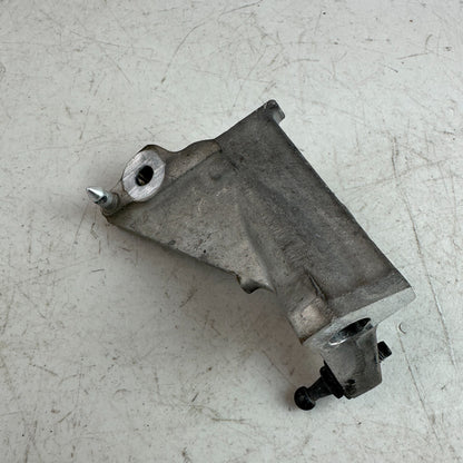 2014-2019 CHEVROLET CORVETTE C7 FRONT LEFT SIDE STABILIZER SWAY BAR BRACKET OEM