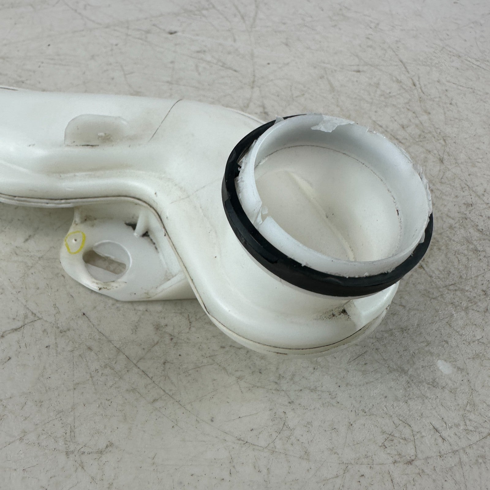 2016–2024 CHEVROLET CAMARO WINDSHIELD WASHER FLUID FILLER NECK TUBE OEM 23133253