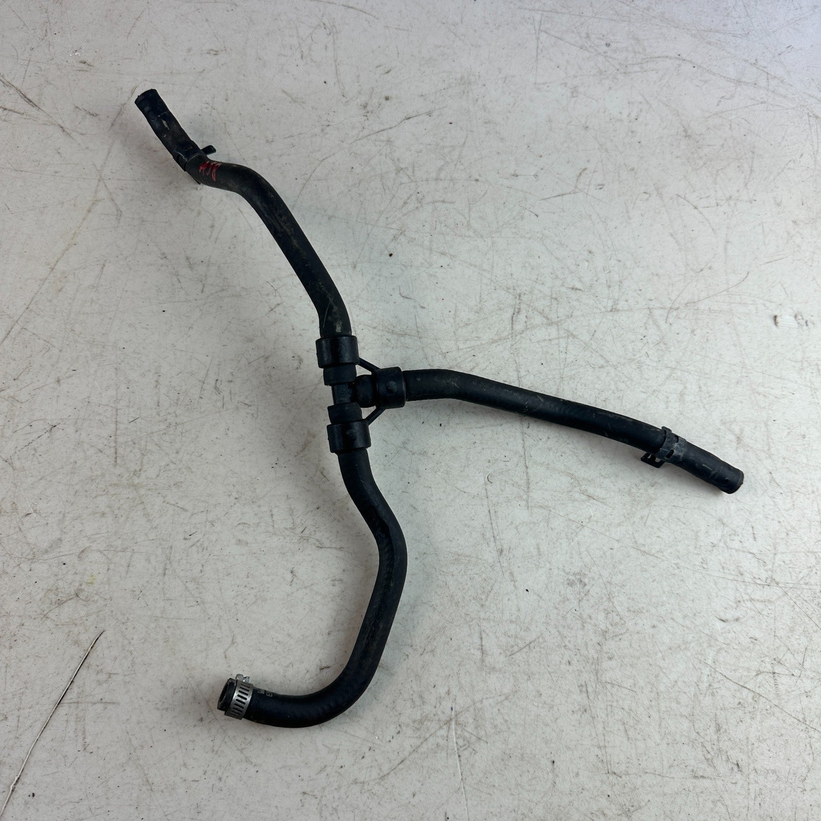 2016-2024 CHEVROLET CAMARO SS RADIATOR COOLANT OVERFLOW HOSE PIPE 23129014 OEM