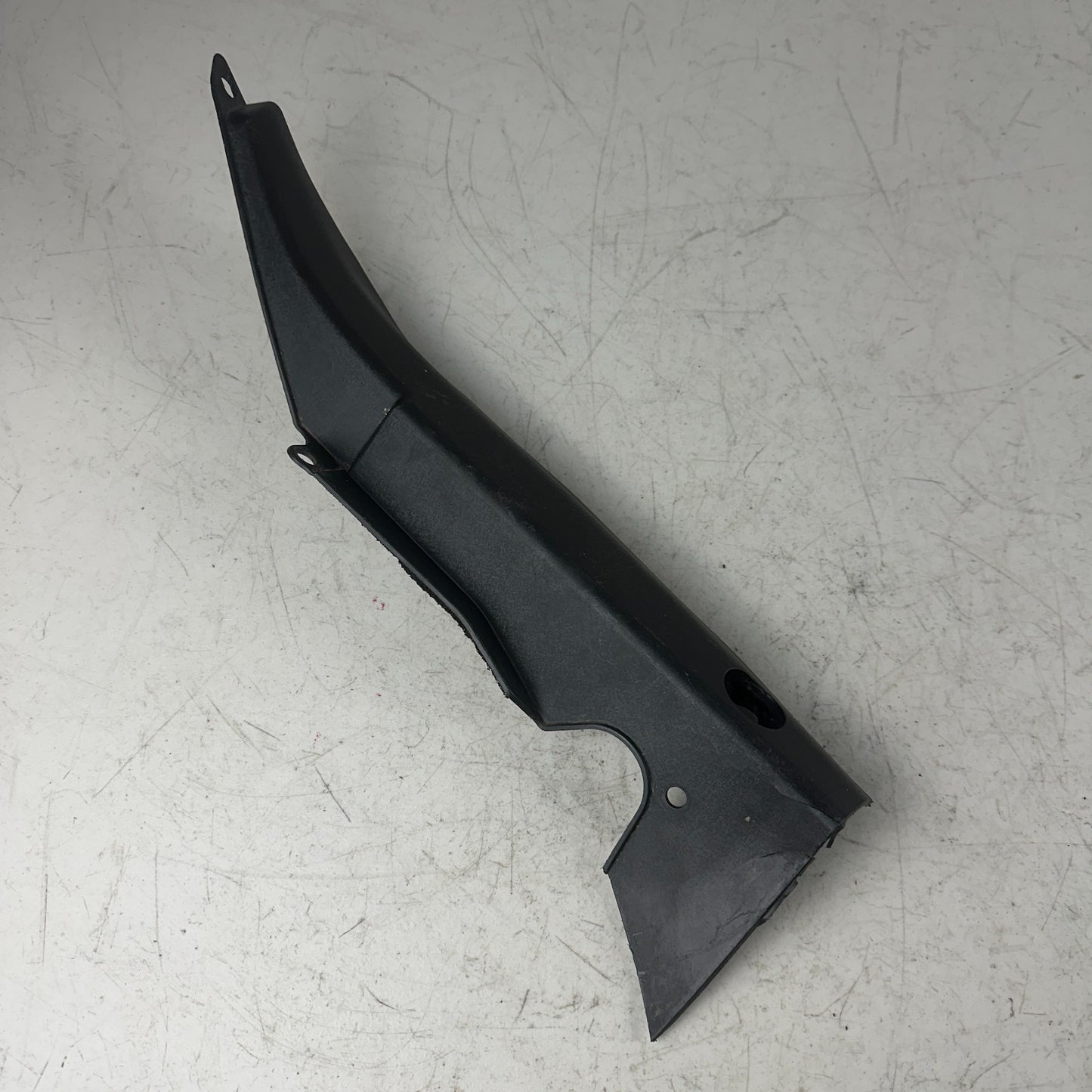 2016-2020 KIA SORENTO FRONT LEFT FENDER APRON SPLASH SHIELD COVER 84159C5000 OEM