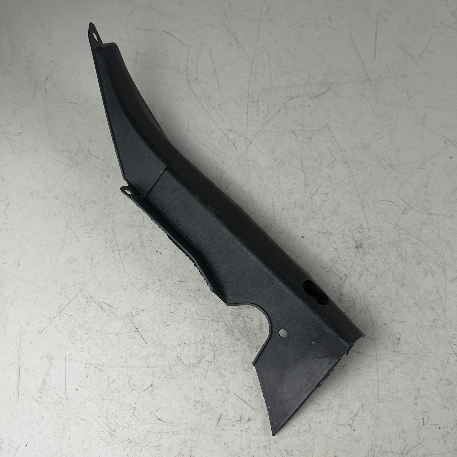2016-2020 KIA SORENTO FRONT LEFT FENDER APRON SPLASH SHIELD COVER 84159C5000 OEM