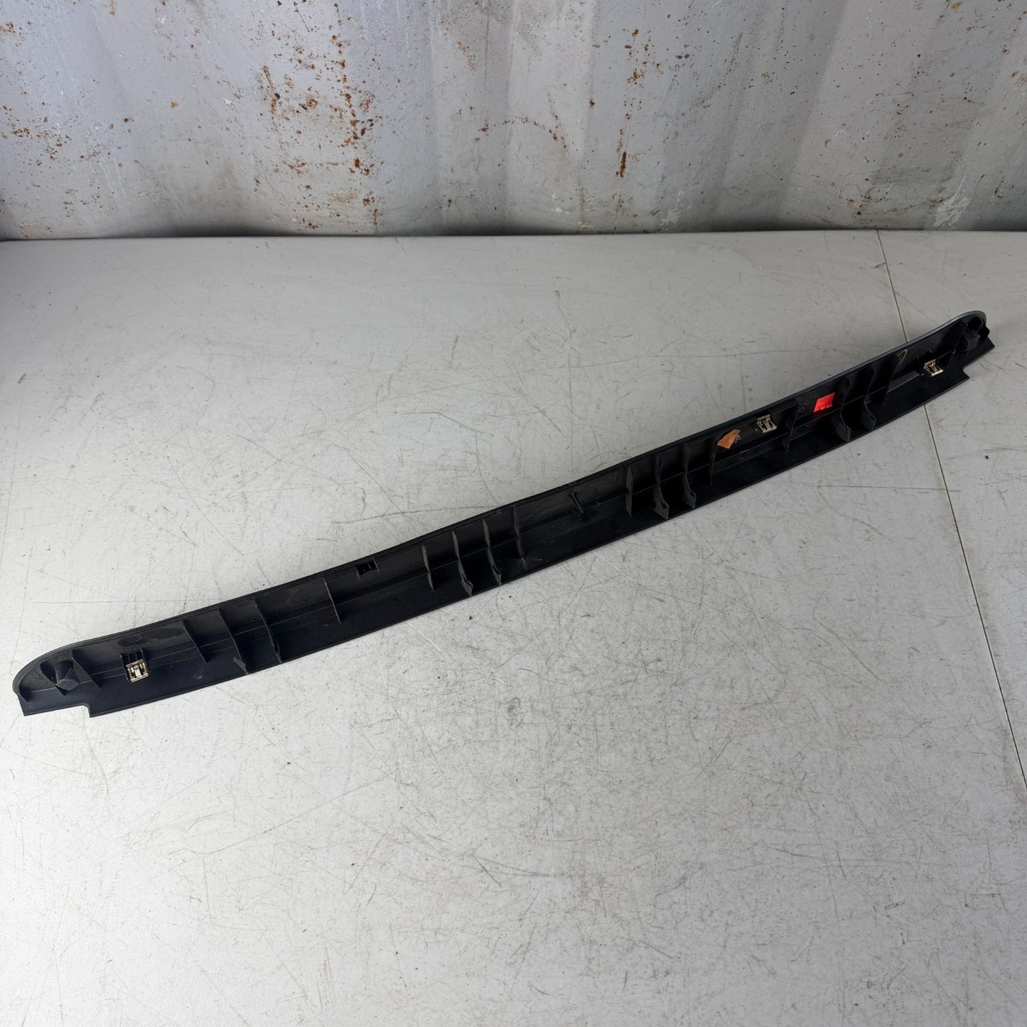 2014-2019 CHEVROLET CORVETTE C7 REAR LIFTGATE DEFOGGER TRIM PANEL AMG12828 OEM