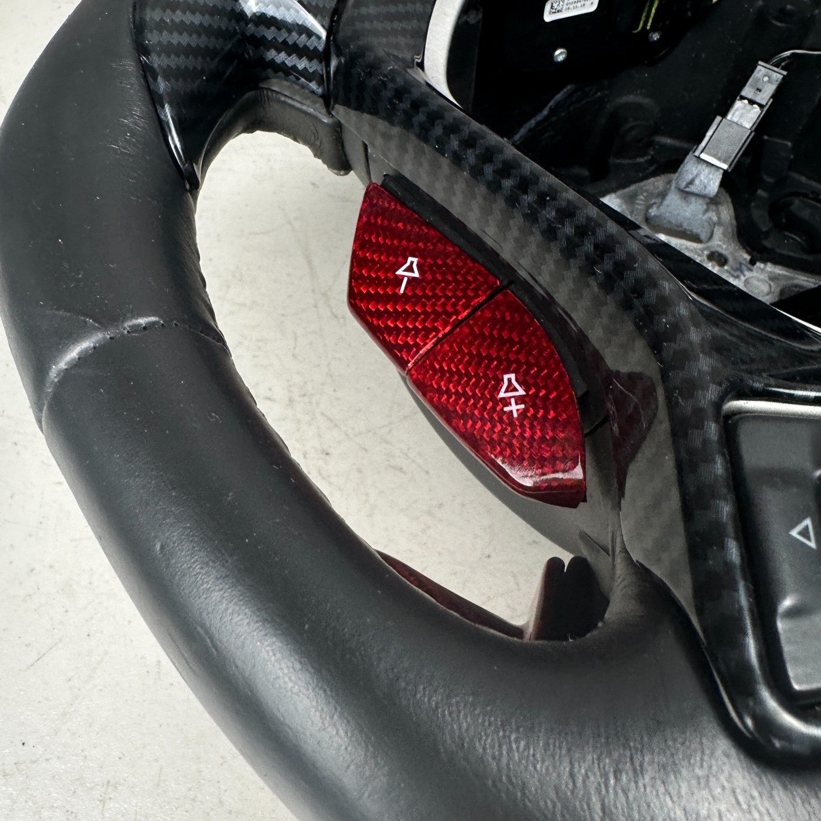 14-19 CHEVY CORVETTE C7 CARBON FIBER STEERING WHEEL W/ PADDLE SHIFTER & SWITCHS