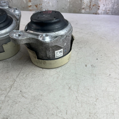 2015-2018 MERCEDES W205 C300 LEFT & RIGHT ENGINE MOUNT BRACKET PAIR A2052400800