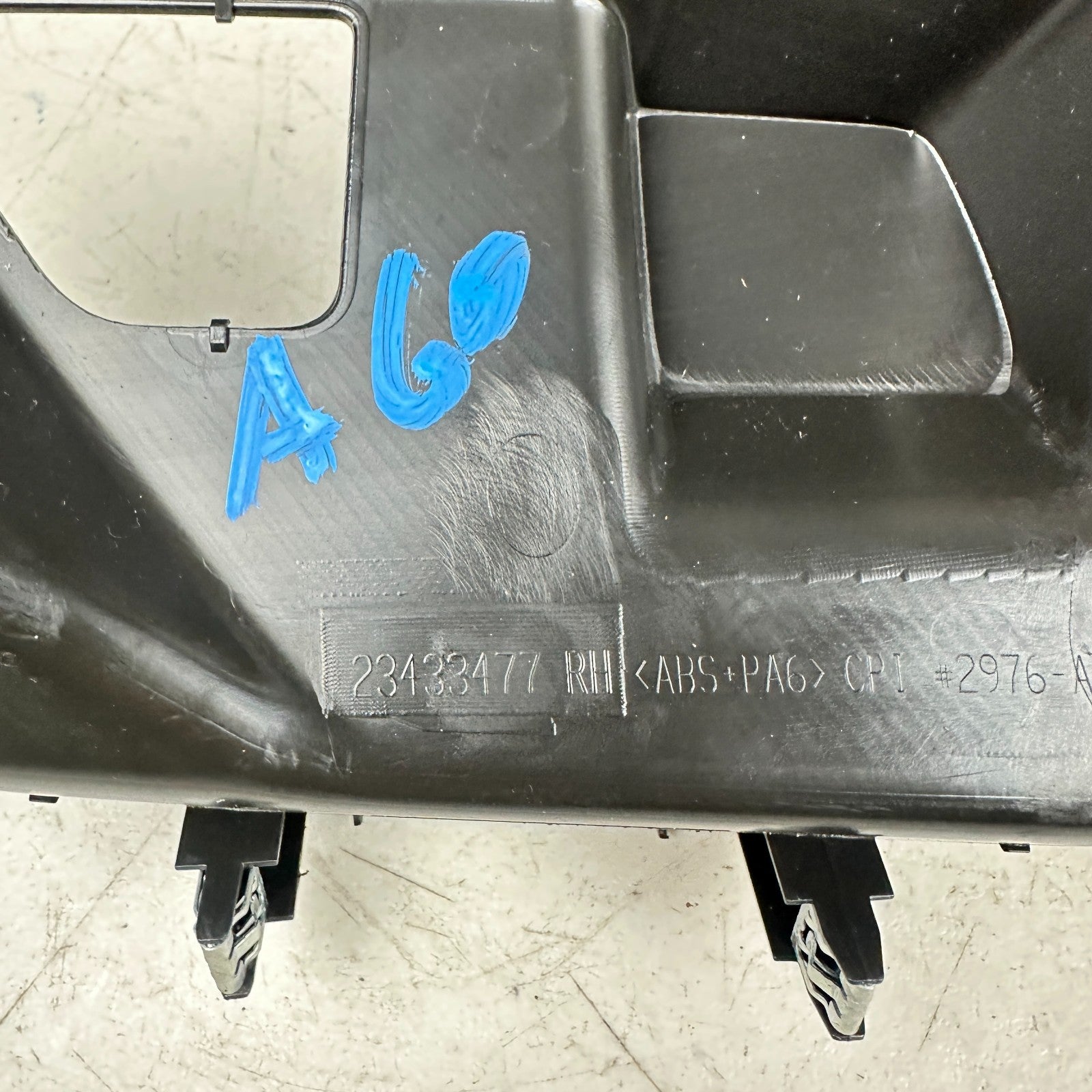 2014-2019 CHEVROLET CORVETTE RIGHT PASSENGER SIDE QUARTER TRIM COVER PANEL OEM