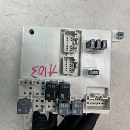 08-14 CADILLAC CTS-V INTERIOR CABIN FUSE BOX RELAY JUNCTION BLOCK 7140-5031 OEM