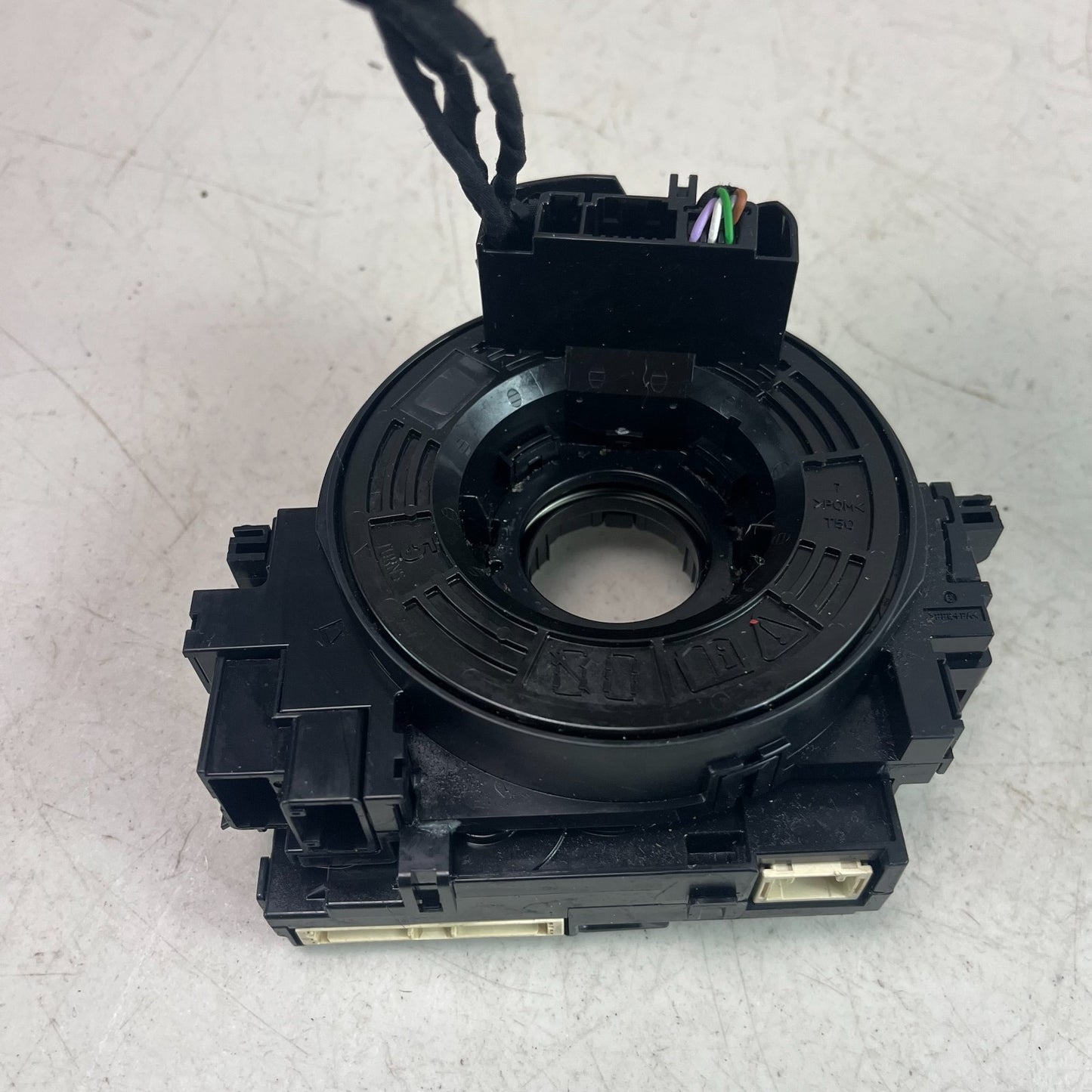 2019-2023 TOYOTA COROLLA FRONT LEFT STEERING WHEEL ANGLE SENSOR 89245-50040 OEM