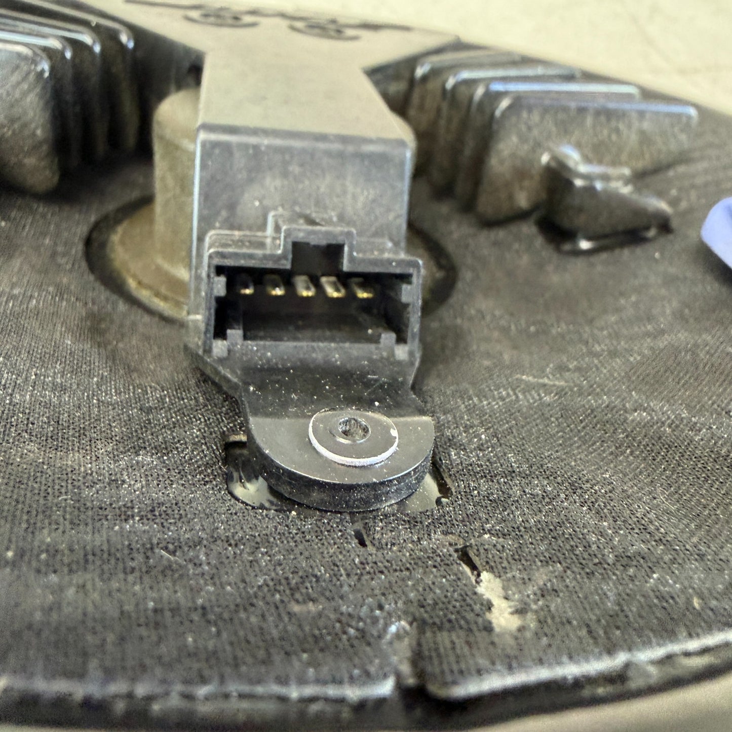 2005-2013 CHEVROLET CORVETTE BOSE LEFT OR RIGHT DOOR SUBWOOFER SPEAKER 10383566