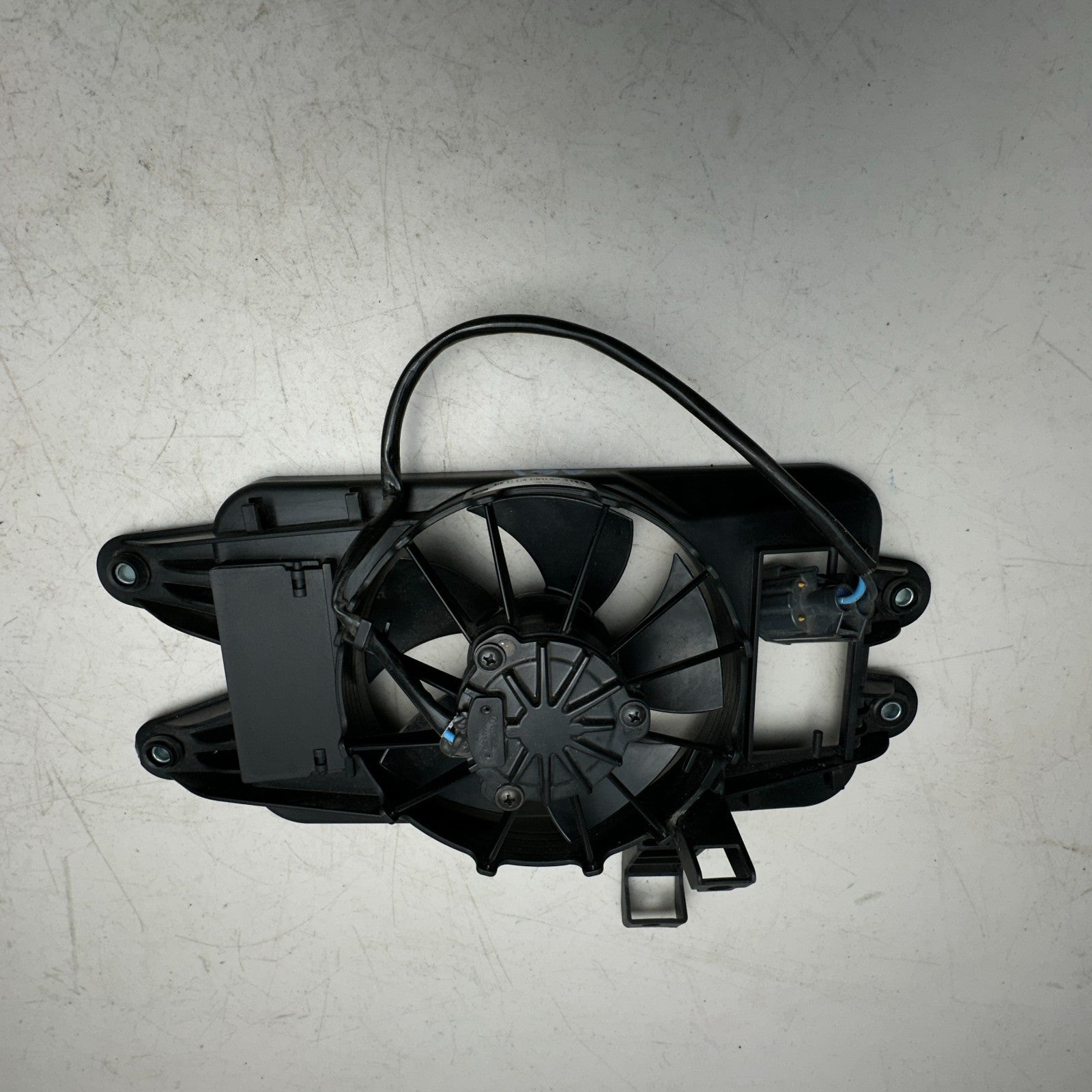 14-19 CHEVROLET CORVETTE AUTOMATIC TRANSMISSION COOLING FAN SHROUD ASSEMBLY OEM