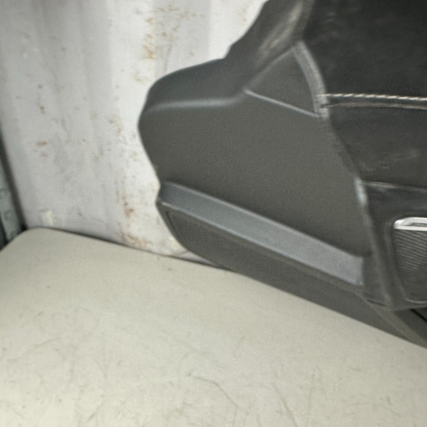 2014-2019 CHEVROLET CORVETTE C7 FRONT RIGHT SIDE INTERIOR DOOR PANEL BLACK OEM