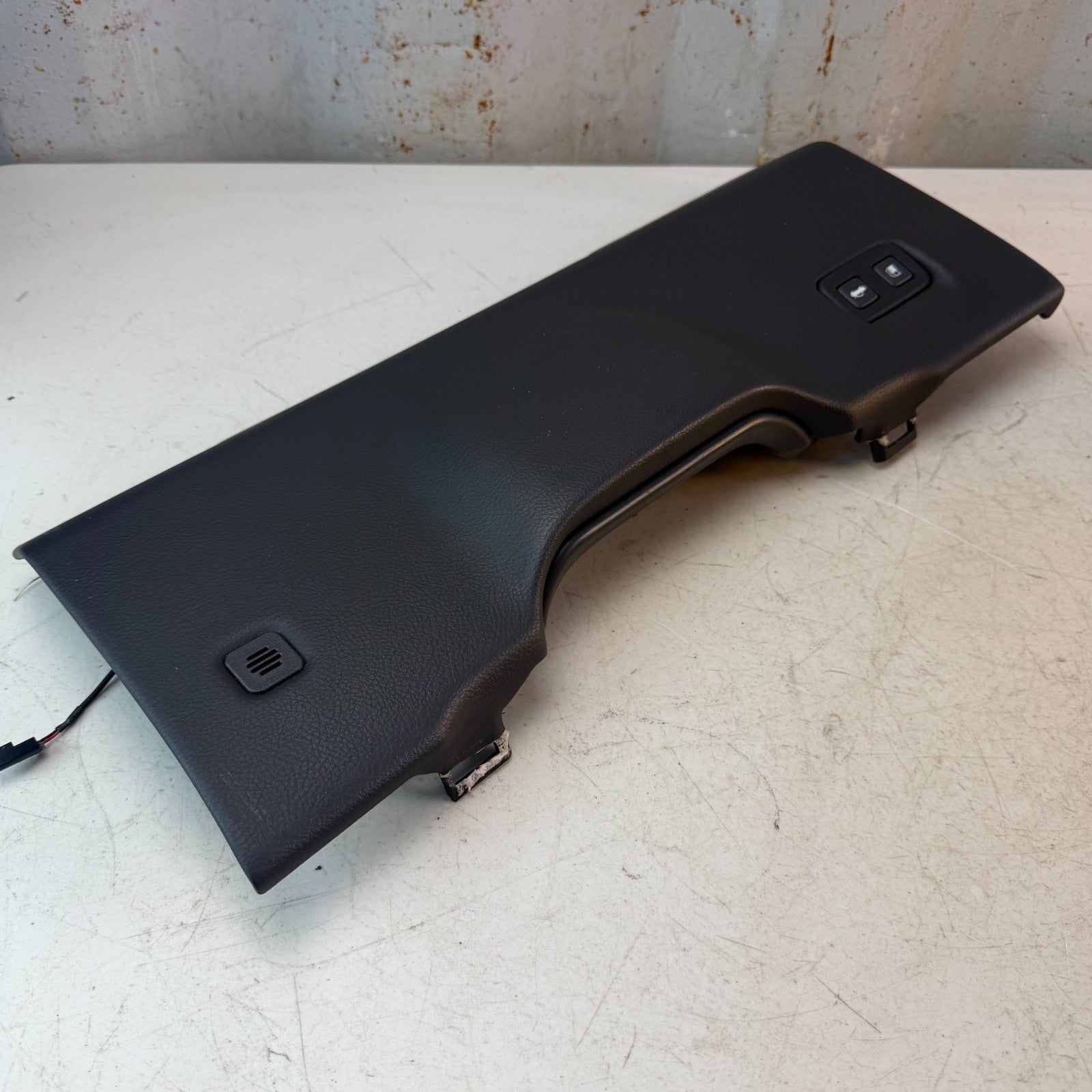 05-13 CHEVROLET CORVETTE C6 FRONT LEFT LOWER DASH KICK PANEL BLACK AAA36688 OEM