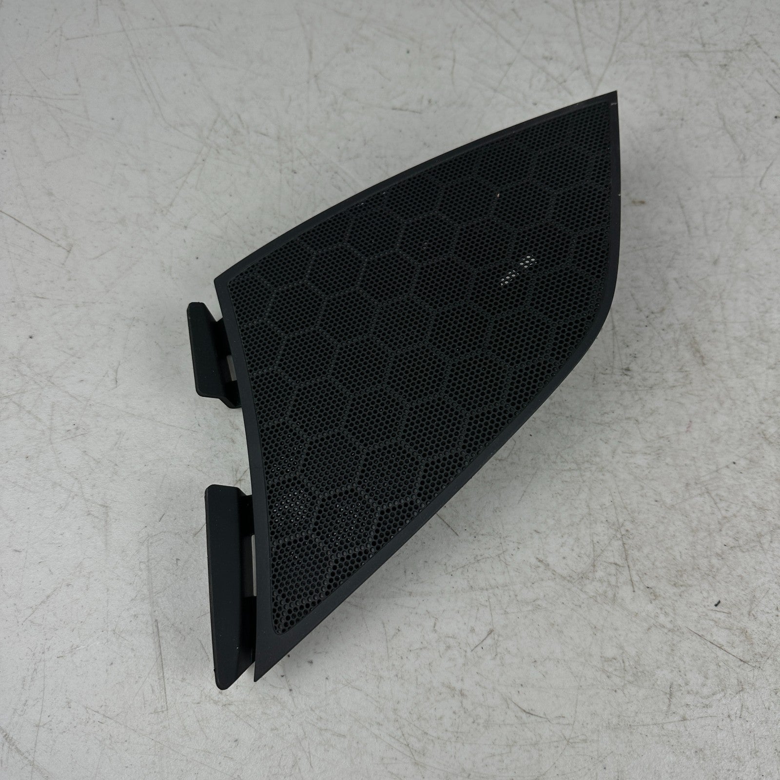 2014-2019 CHEVY CORVETTE LEFT DRIVER UPPER DASH SPEAKER TWEETER COVER TRIM OEM